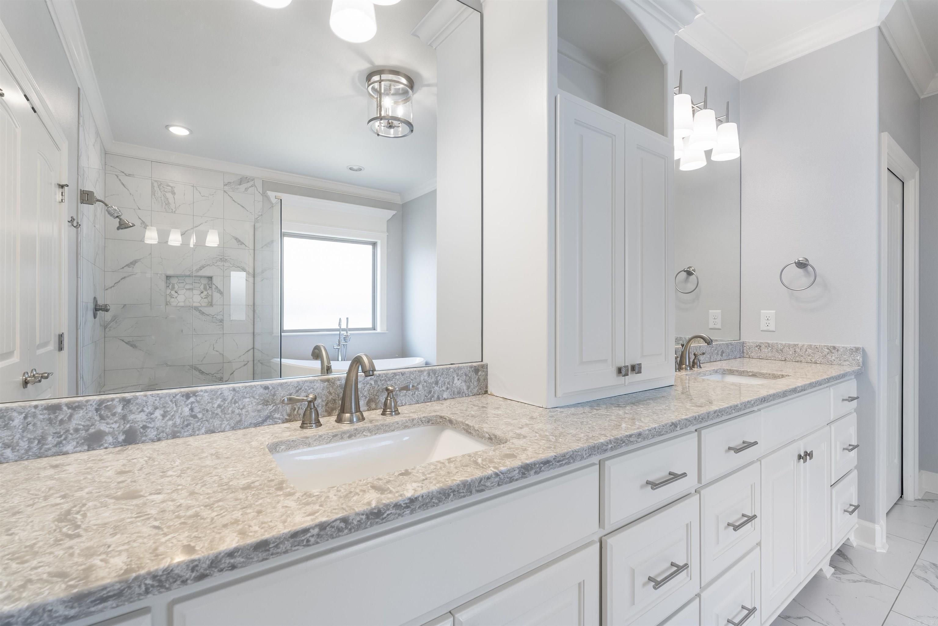 CHENAL VALLEY "TOURNAY CIRCLE" - Residential