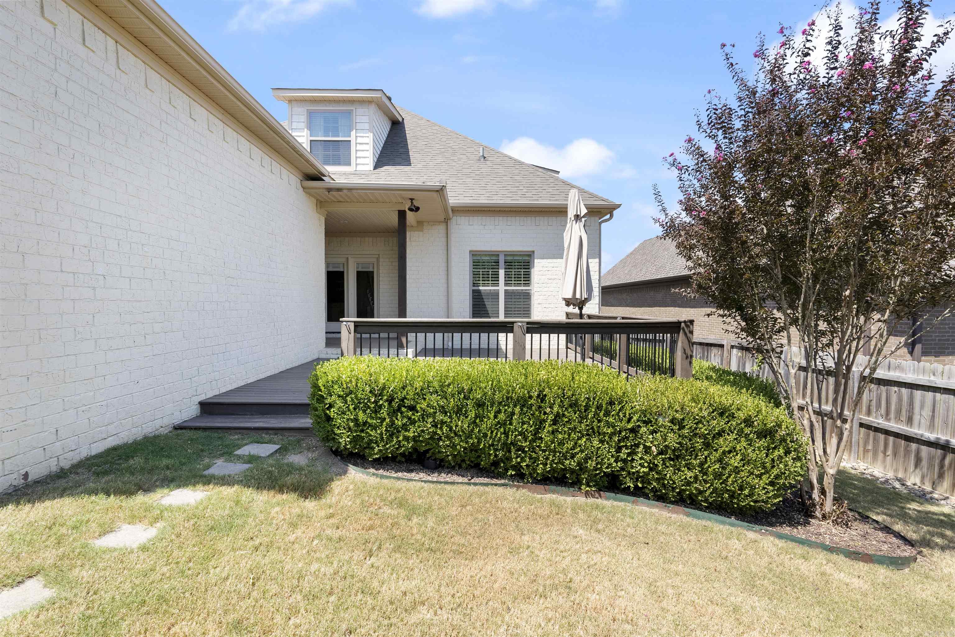 CHENAL VALLEY "TOURNAY CIRCLE" - Residential