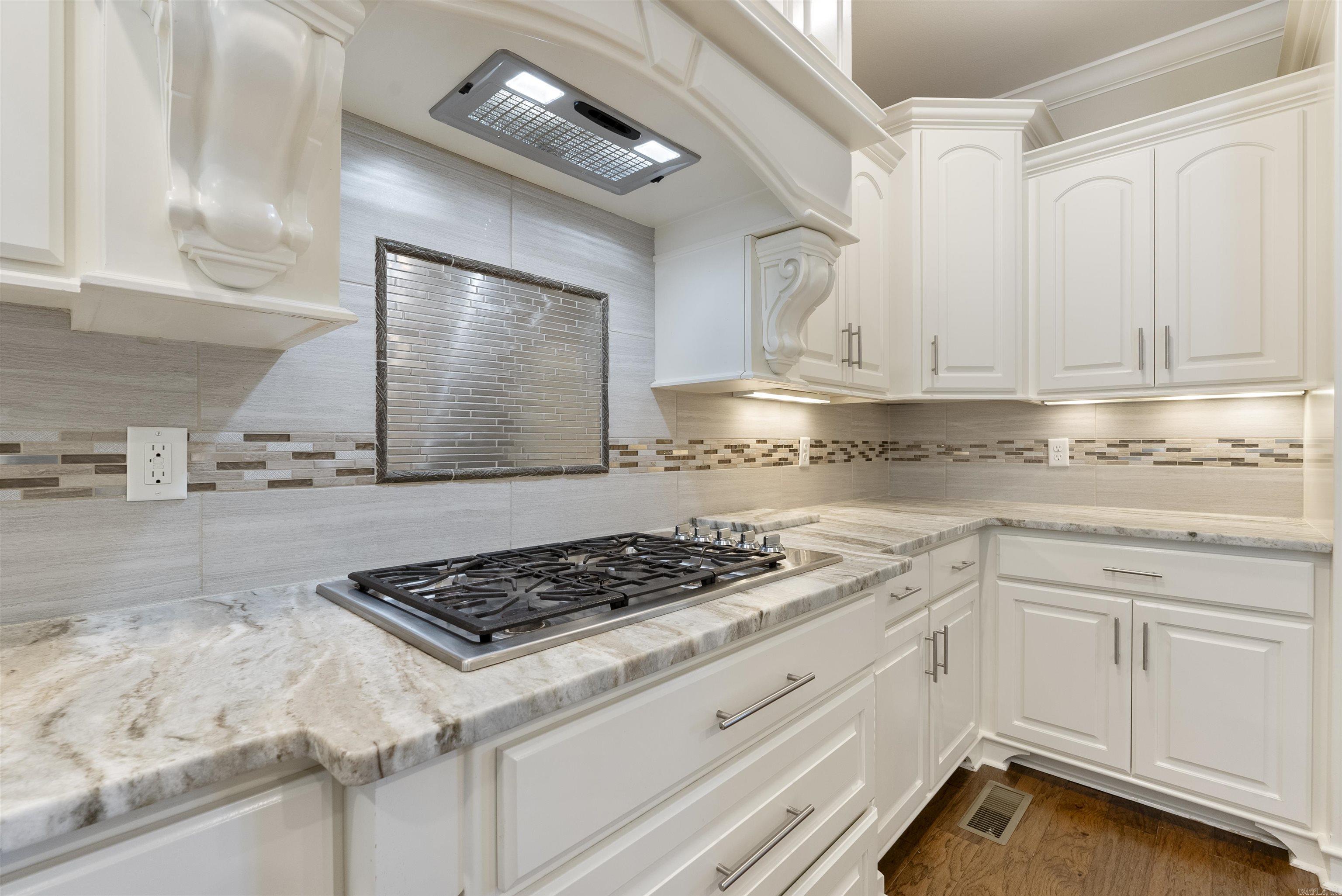 CHENAL VALLEY "TOURNAY CIRCLE" - Residential