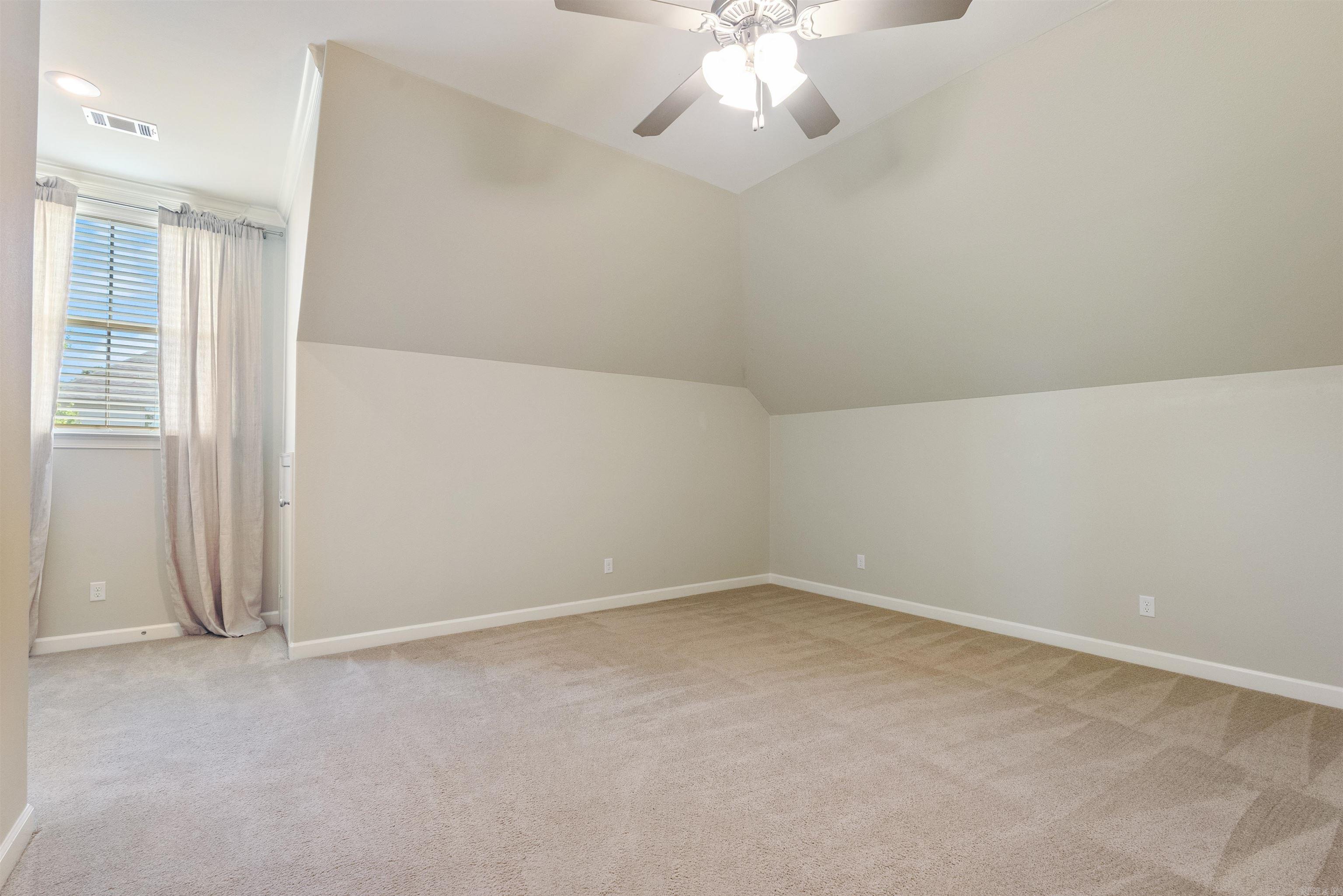 CHENAL VALLEY "TOURNAY CIRCLE" - Residential