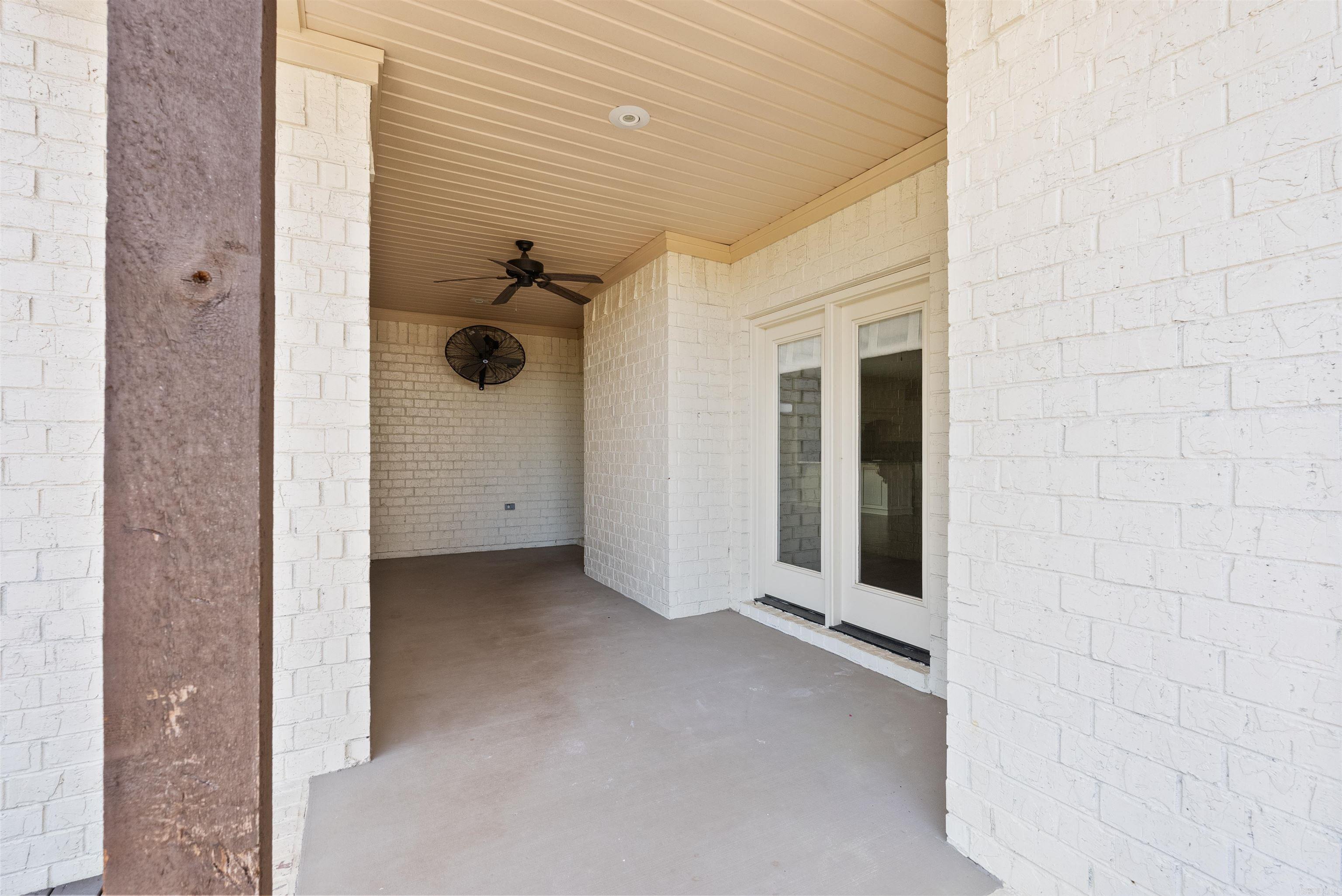 CHENAL VALLEY "TOURNAY CIRCLE" - Residential