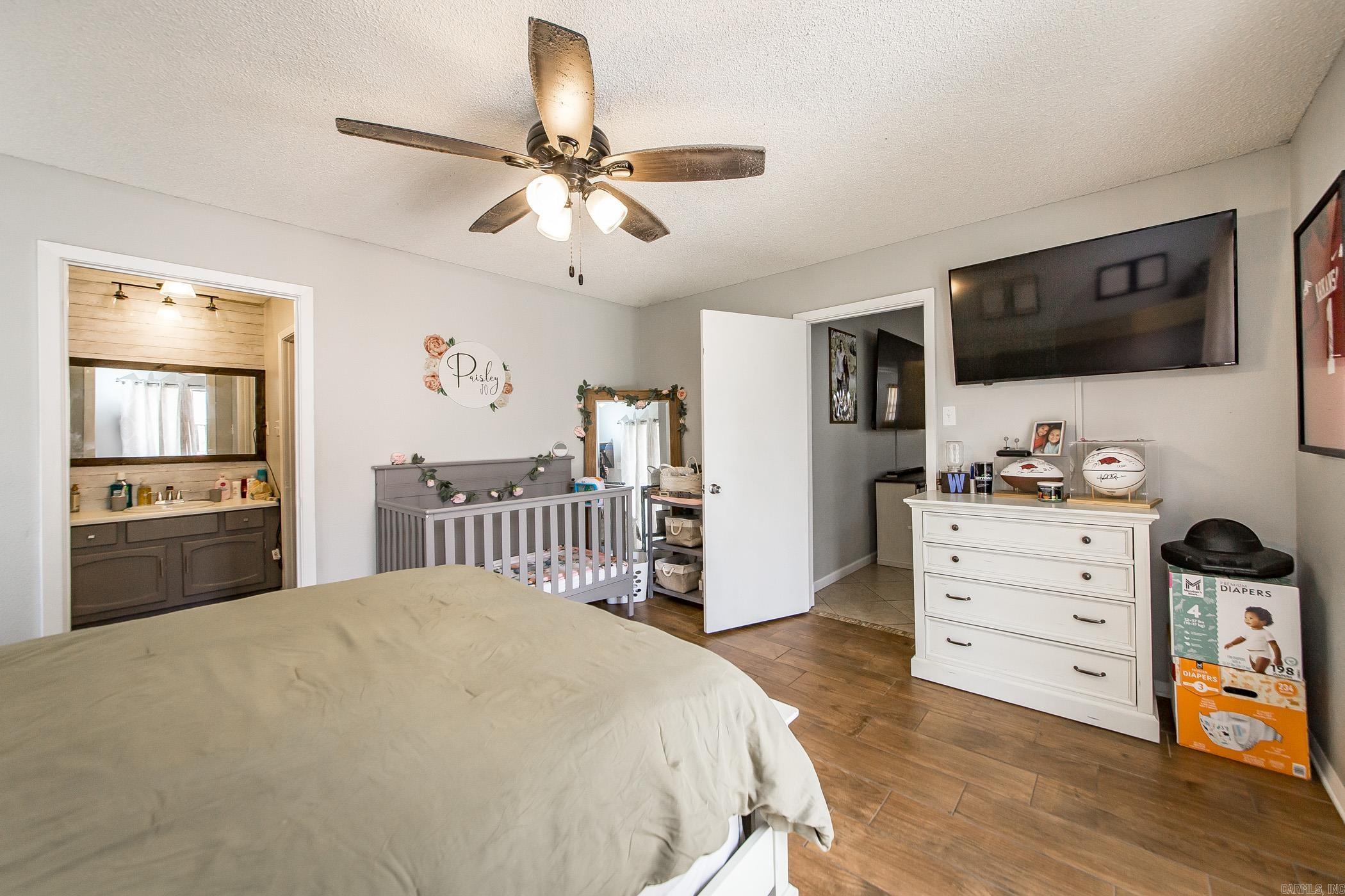 PINE MEADOWS - Residential