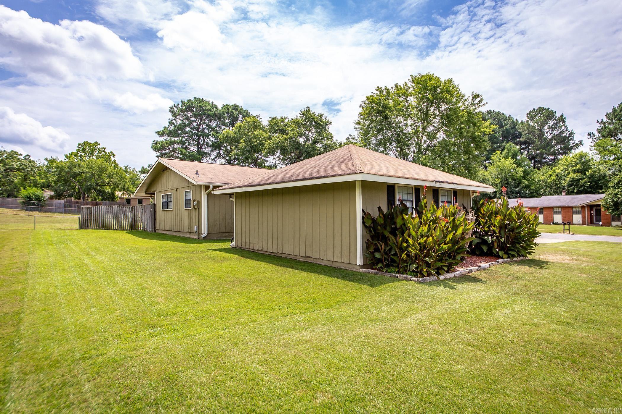 PINE MEADOWS - Residential