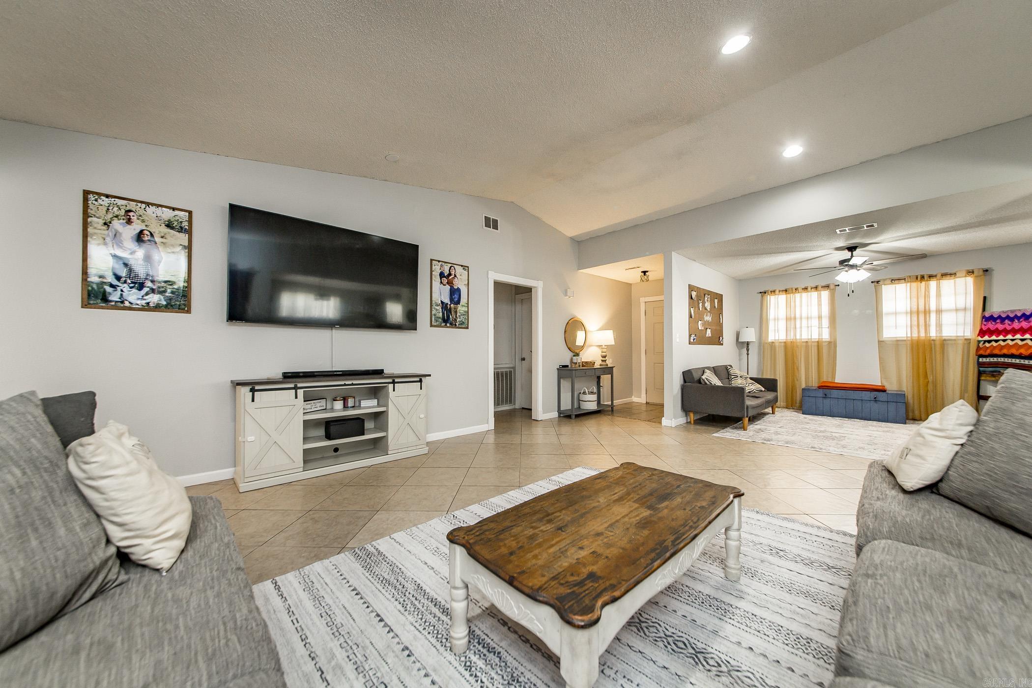 PINE MEADOWS - Residential
