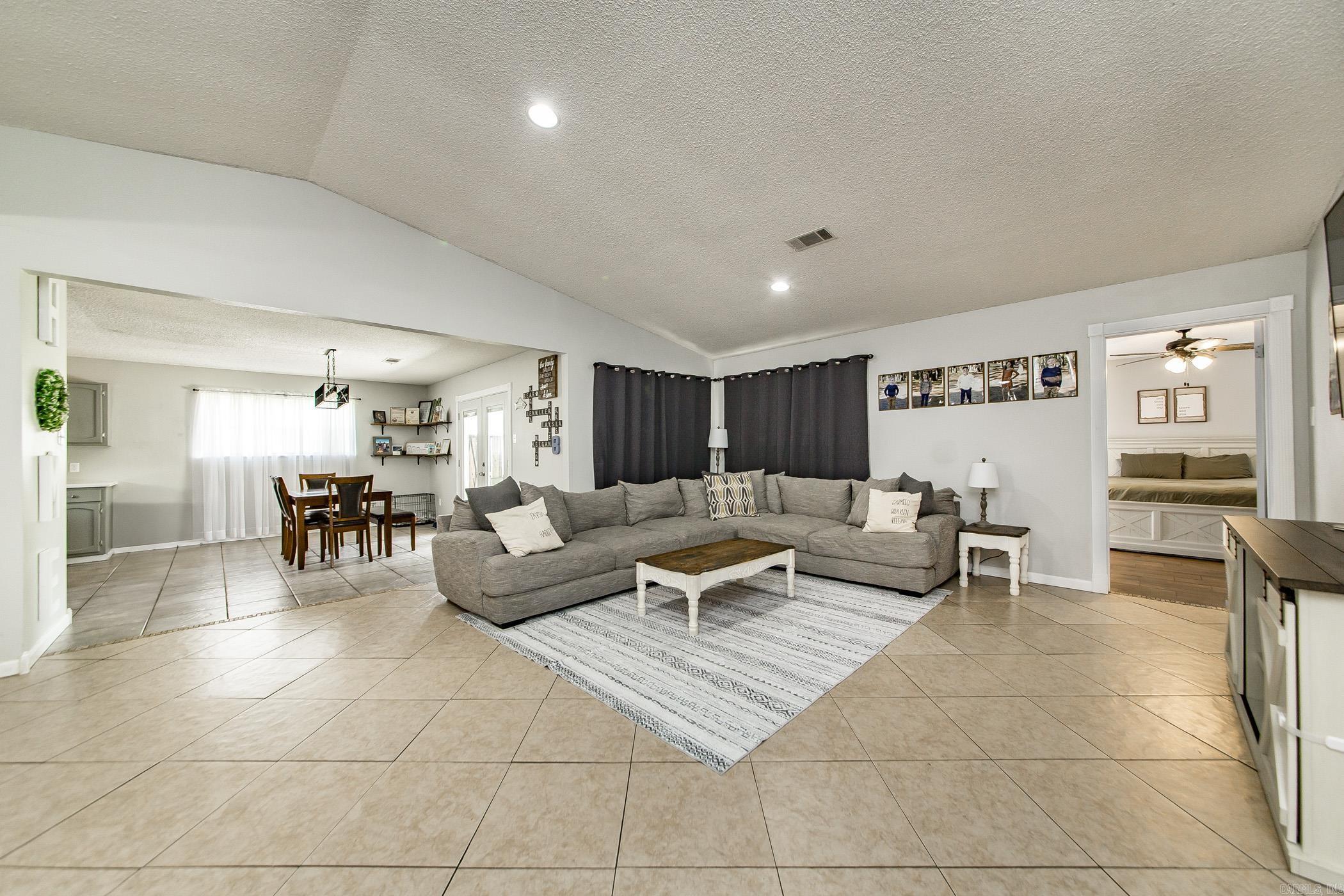 PINE MEADOWS - Residential