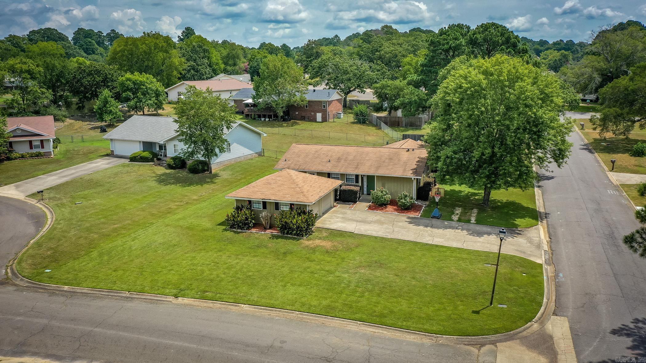 PINE MEADOWS - Residential
