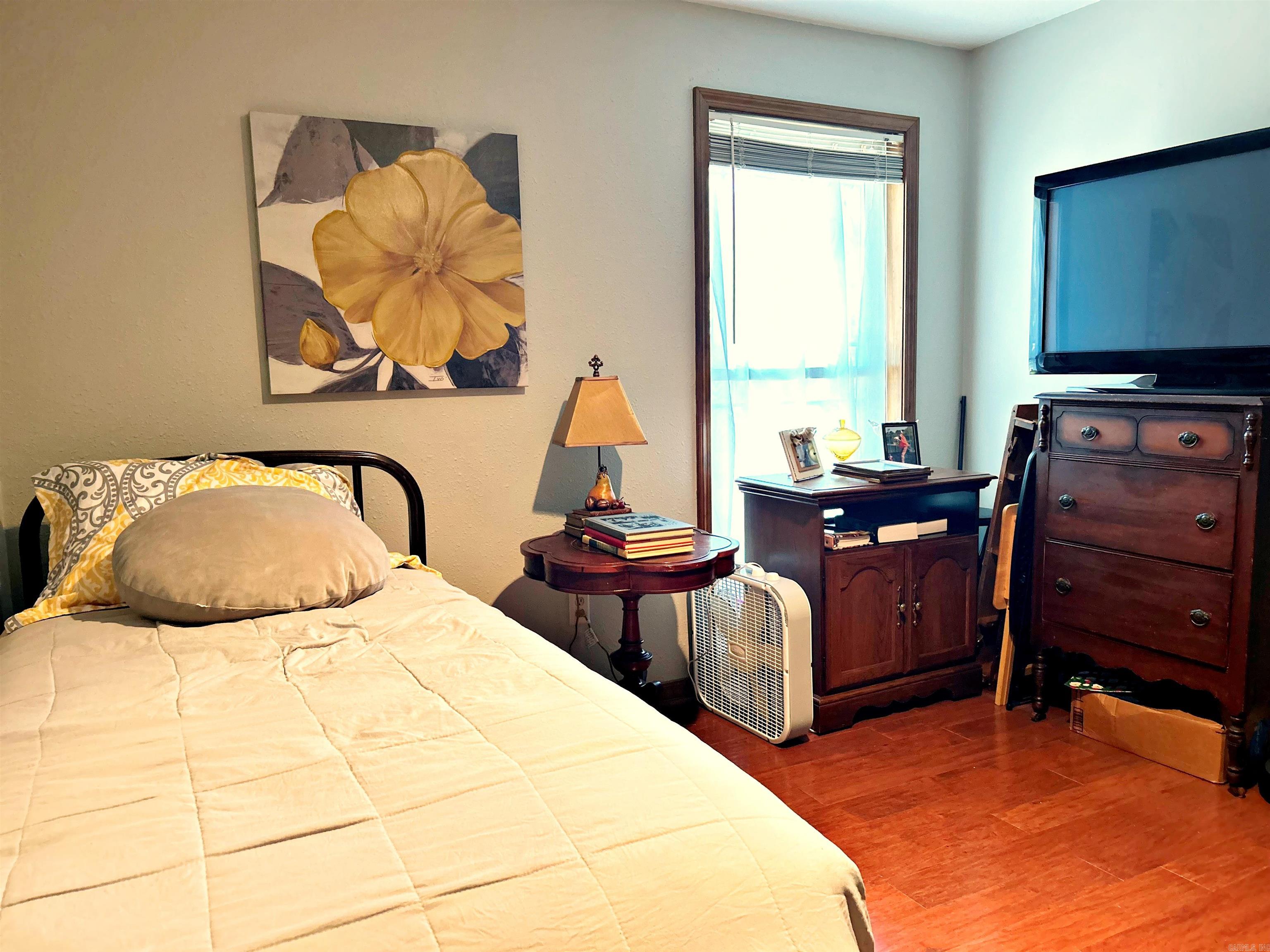 PINE HILLS PARK ADDN - Residential