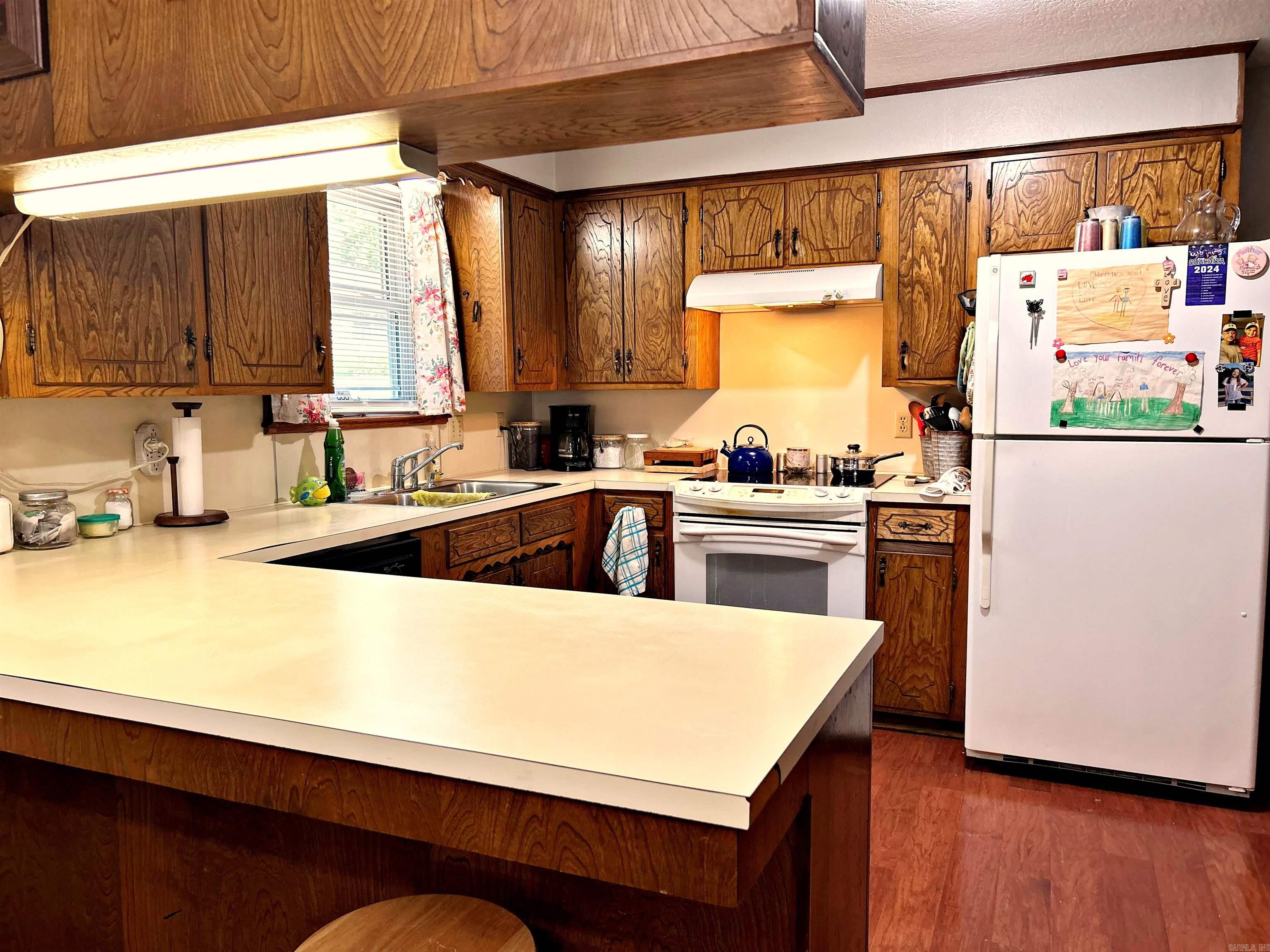 PINE HILLS PARK ADDN - Residential