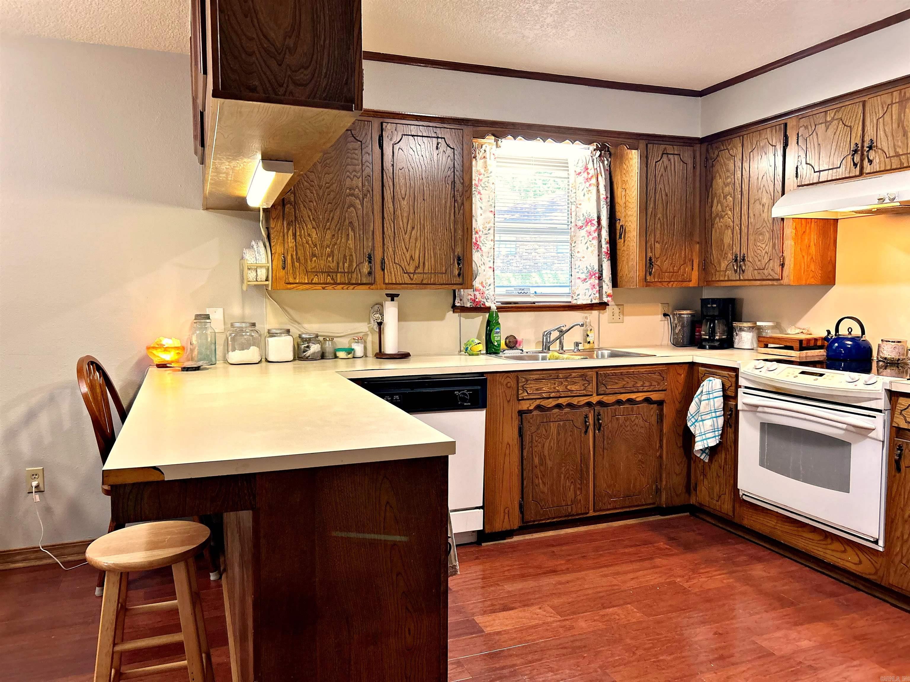 PINE HILLS PARK ADDN - Residential