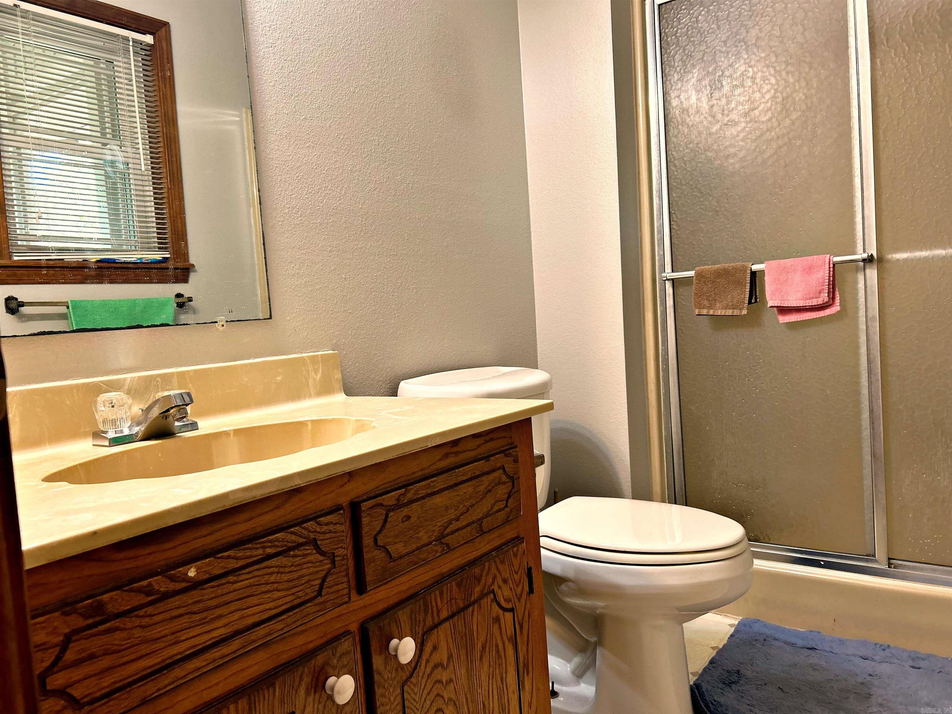 PINE HILLS PARK ADDN - Residential