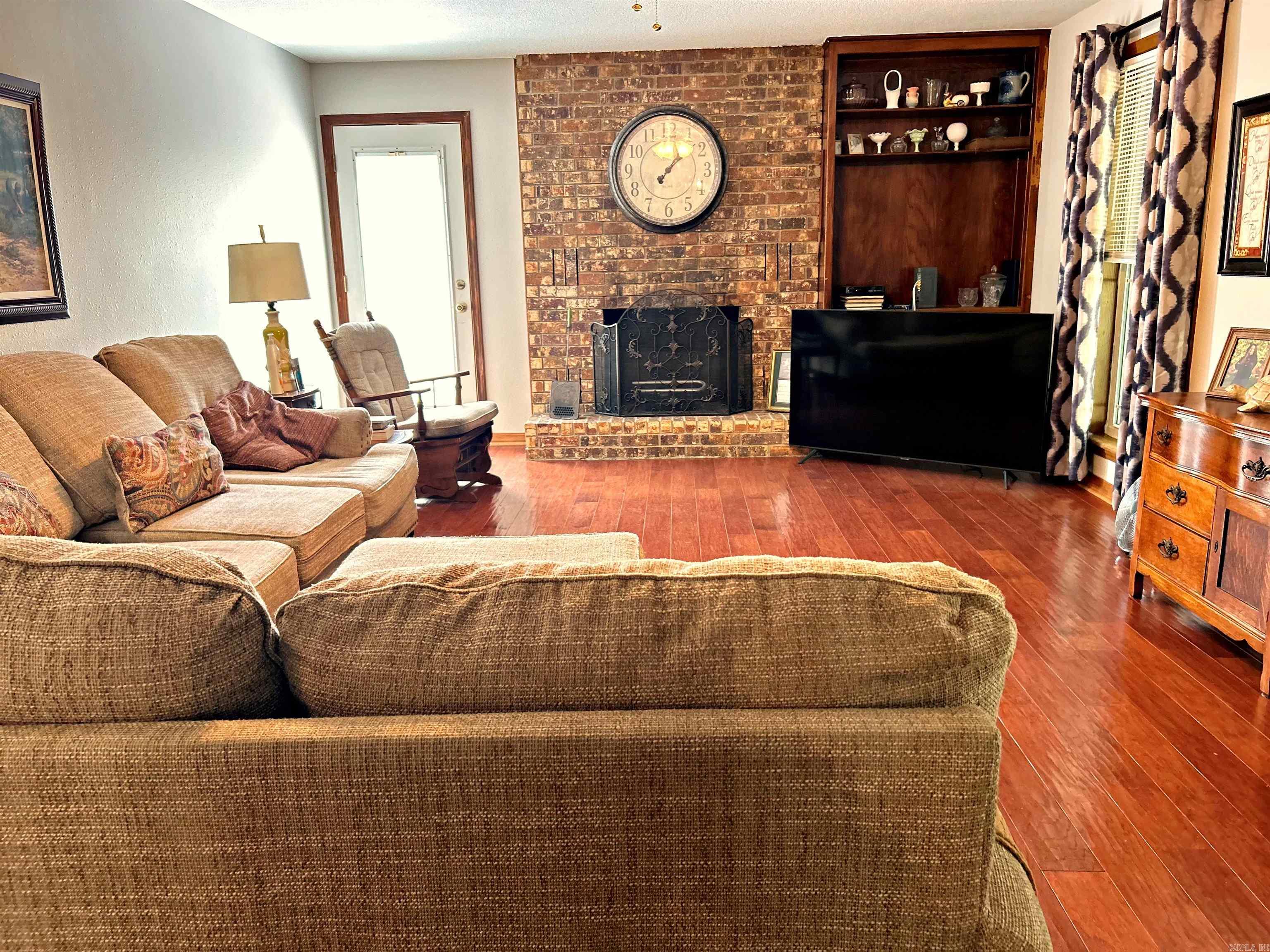 PINE HILLS PARK ADDN - Residential