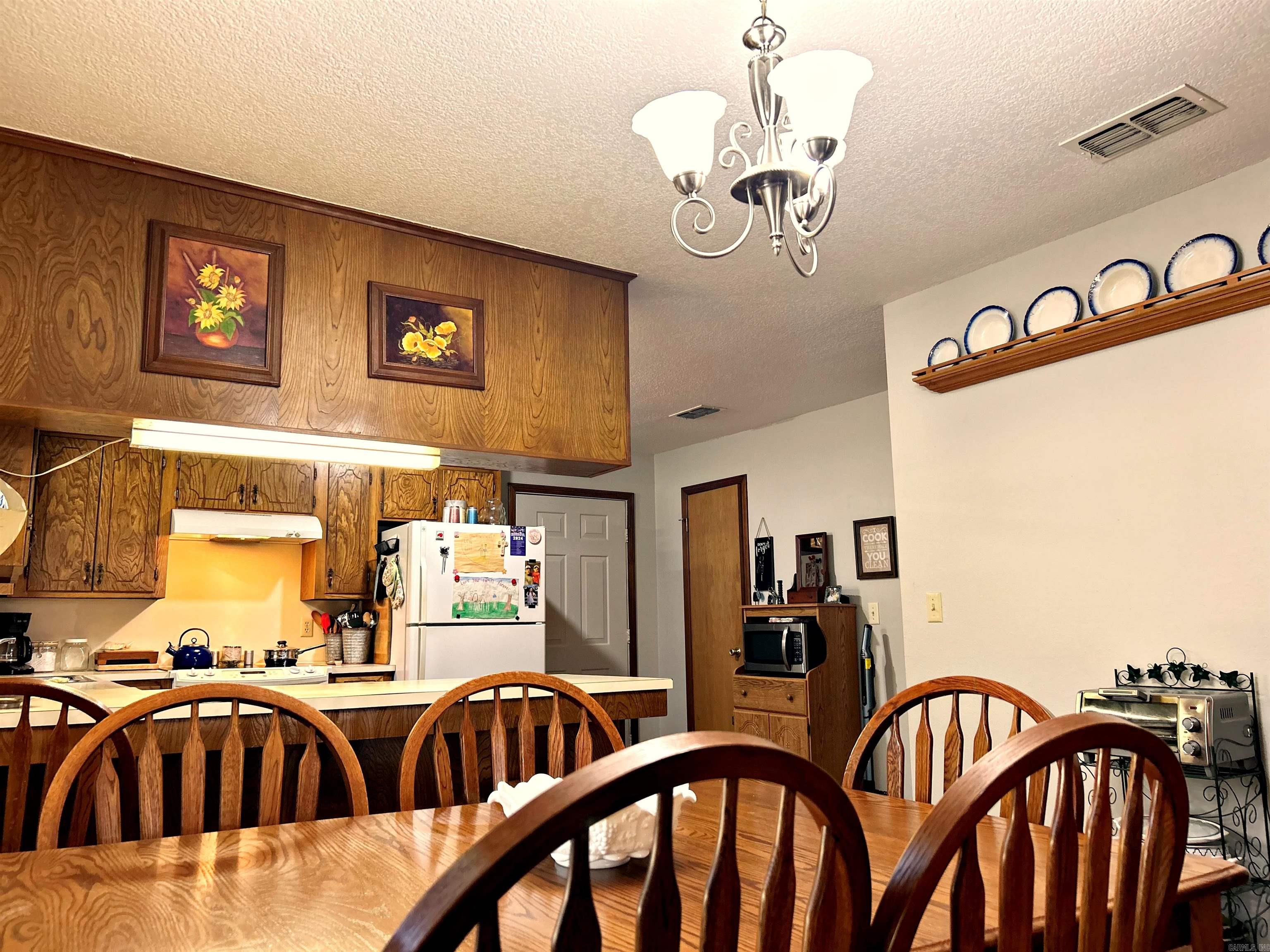 PINE HILLS PARK ADDN - Residential