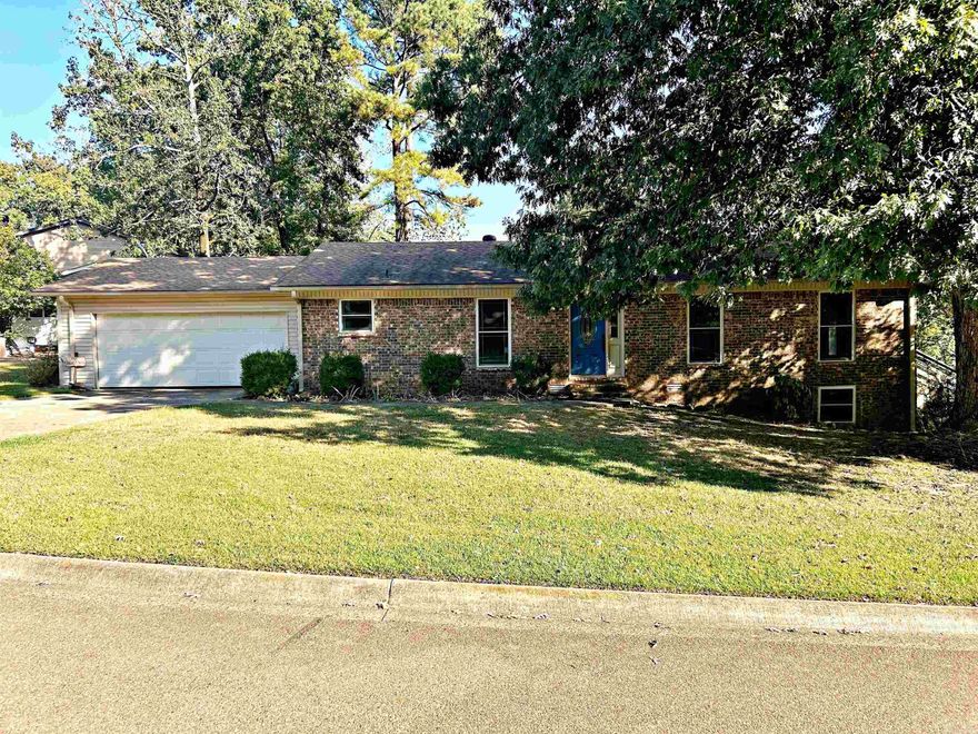 Fabulous house located in the Heart of Arkadelphia. Featuring exquisite engineered hard wood flooring, fenced in back yard, gas log insert fireplace and many many more wonderful spaces to come and check out. Schedule your tour of this home right away. An opportunity you don't want to miss out on! Brand New Hot Water Heater. Insulated Windows placed in 2020. Roof is 6 years old.