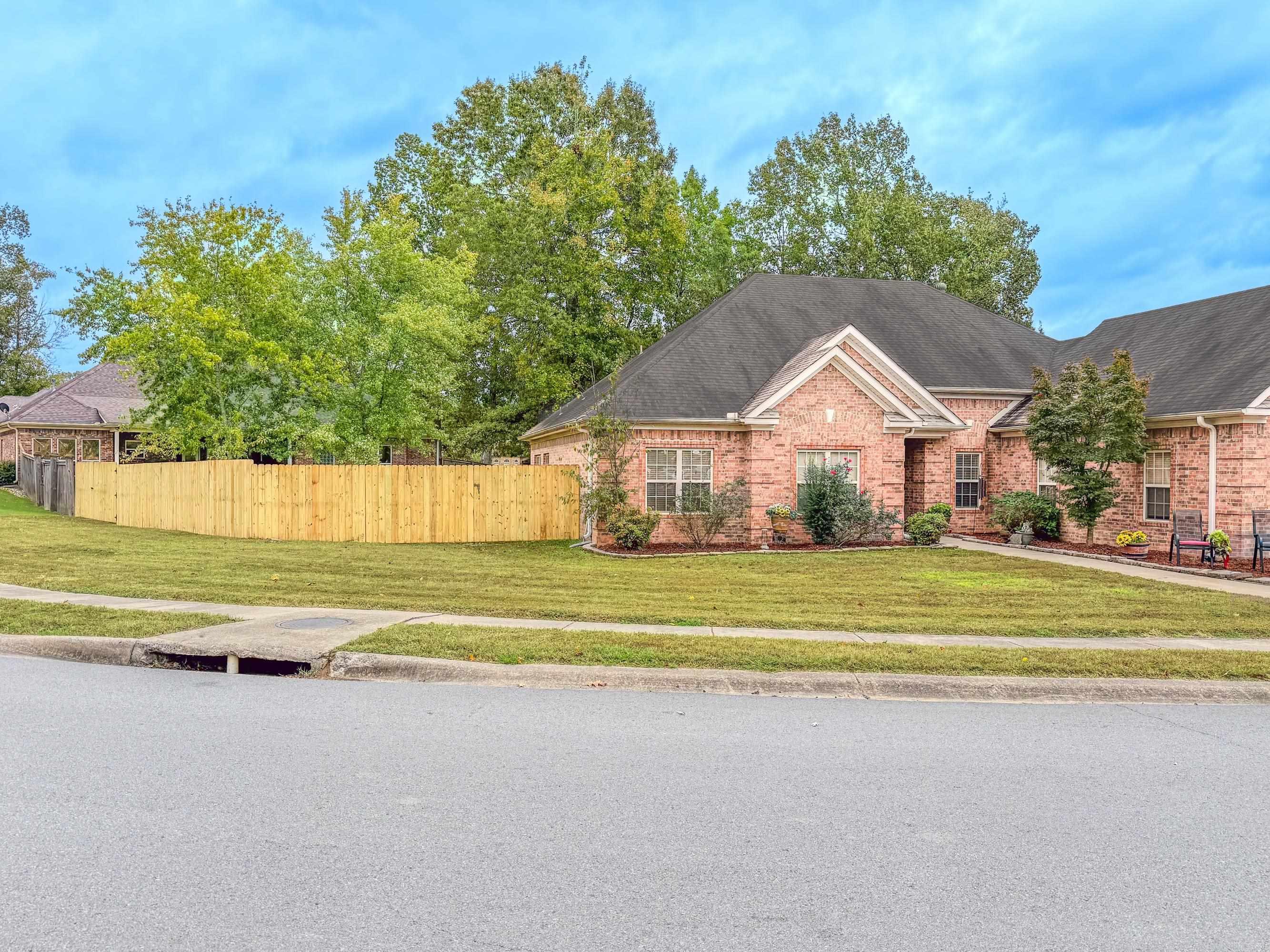 SILVER SPRINGS PH I - Residential