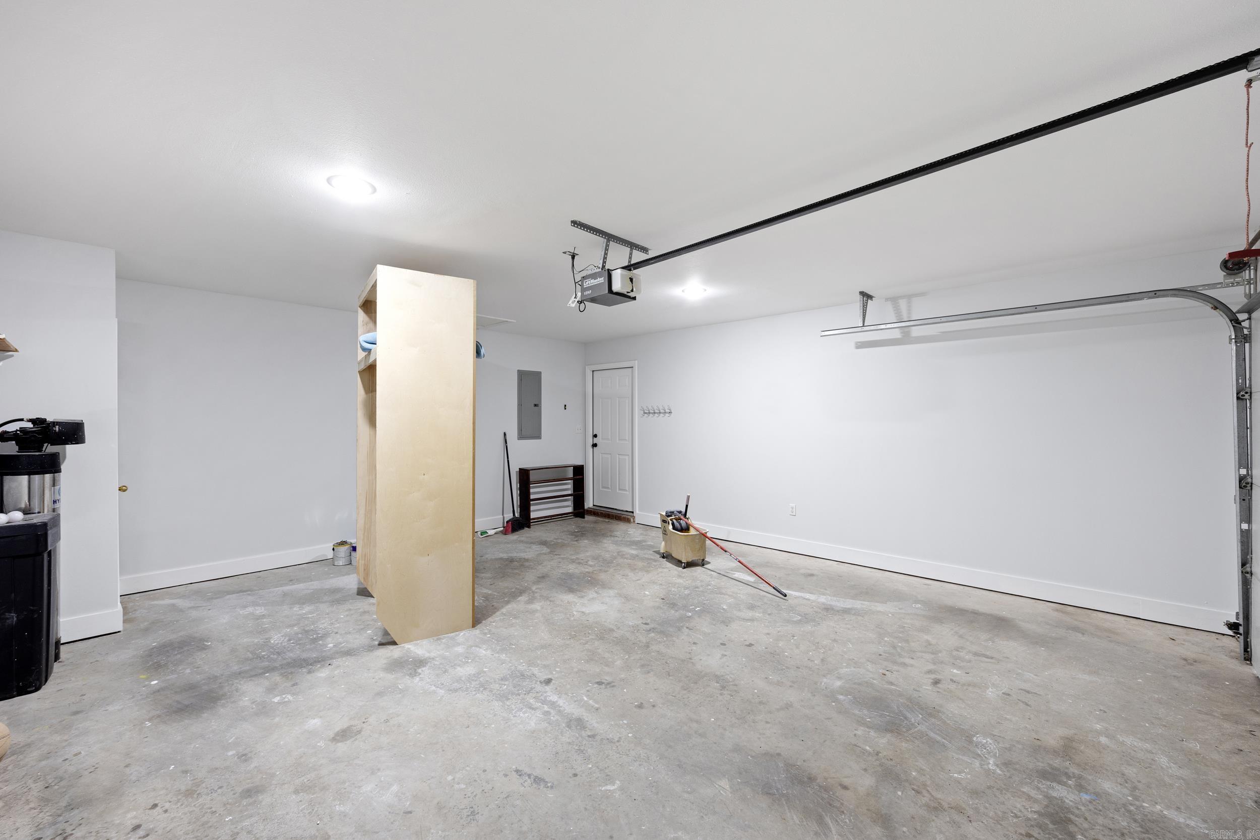 MADASON HEIGHTS - Residential
