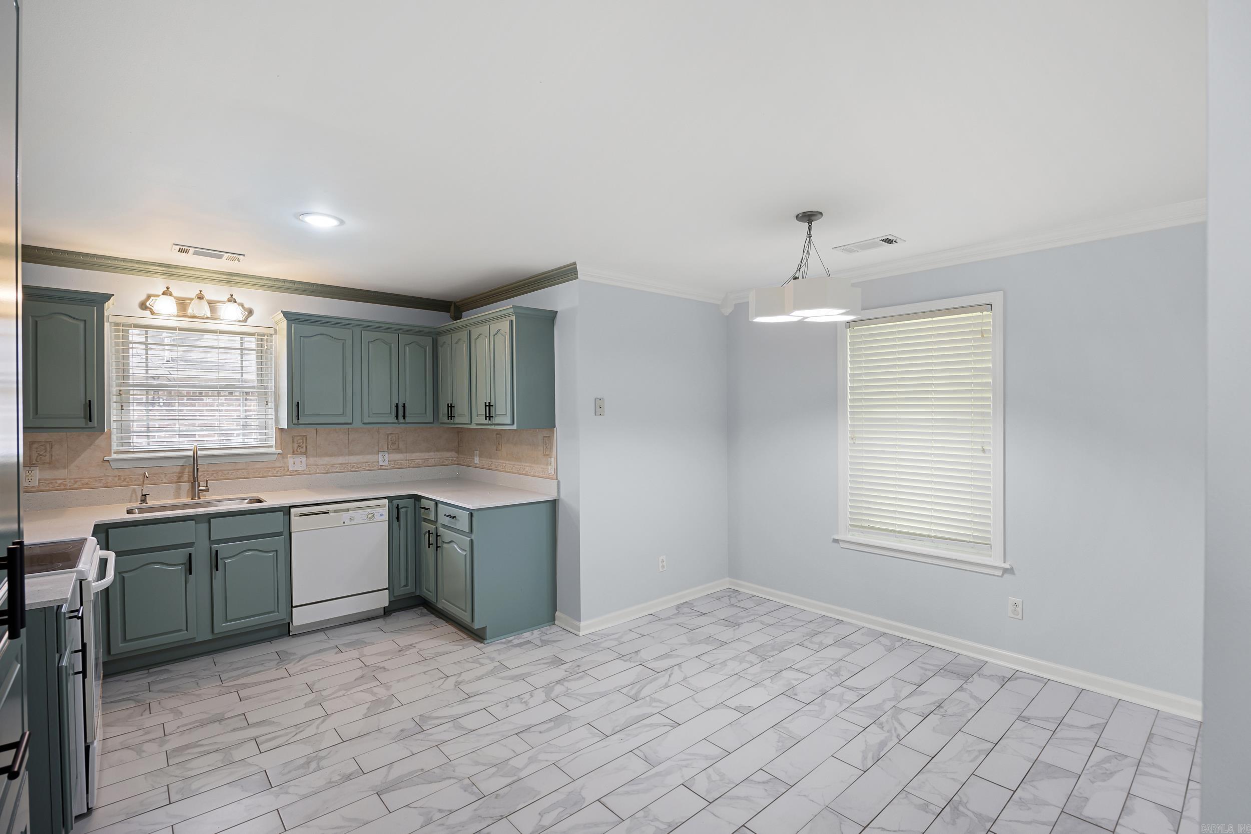 MADASON HEIGHTS - Residential