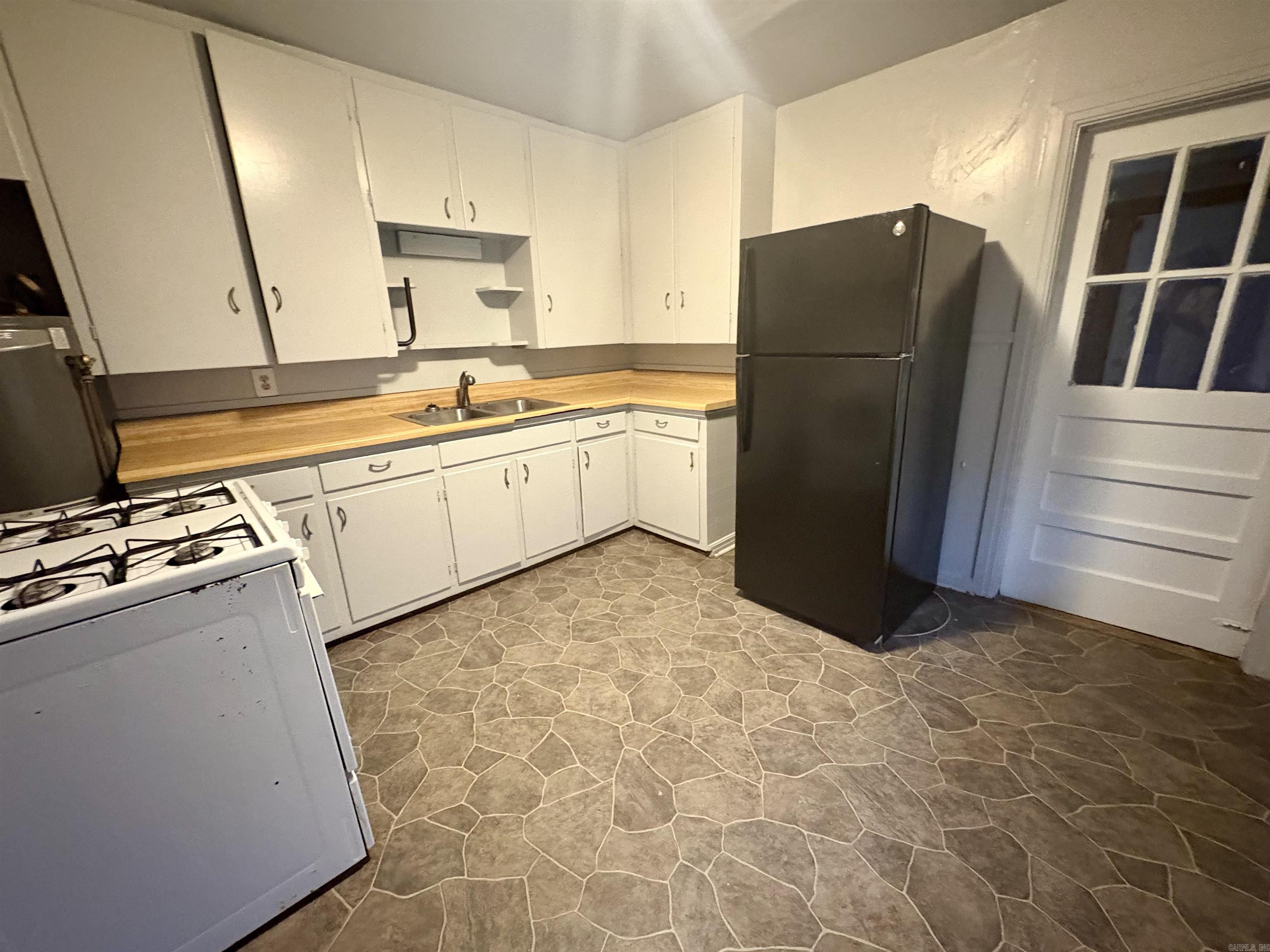 RICH ACRES - Residential