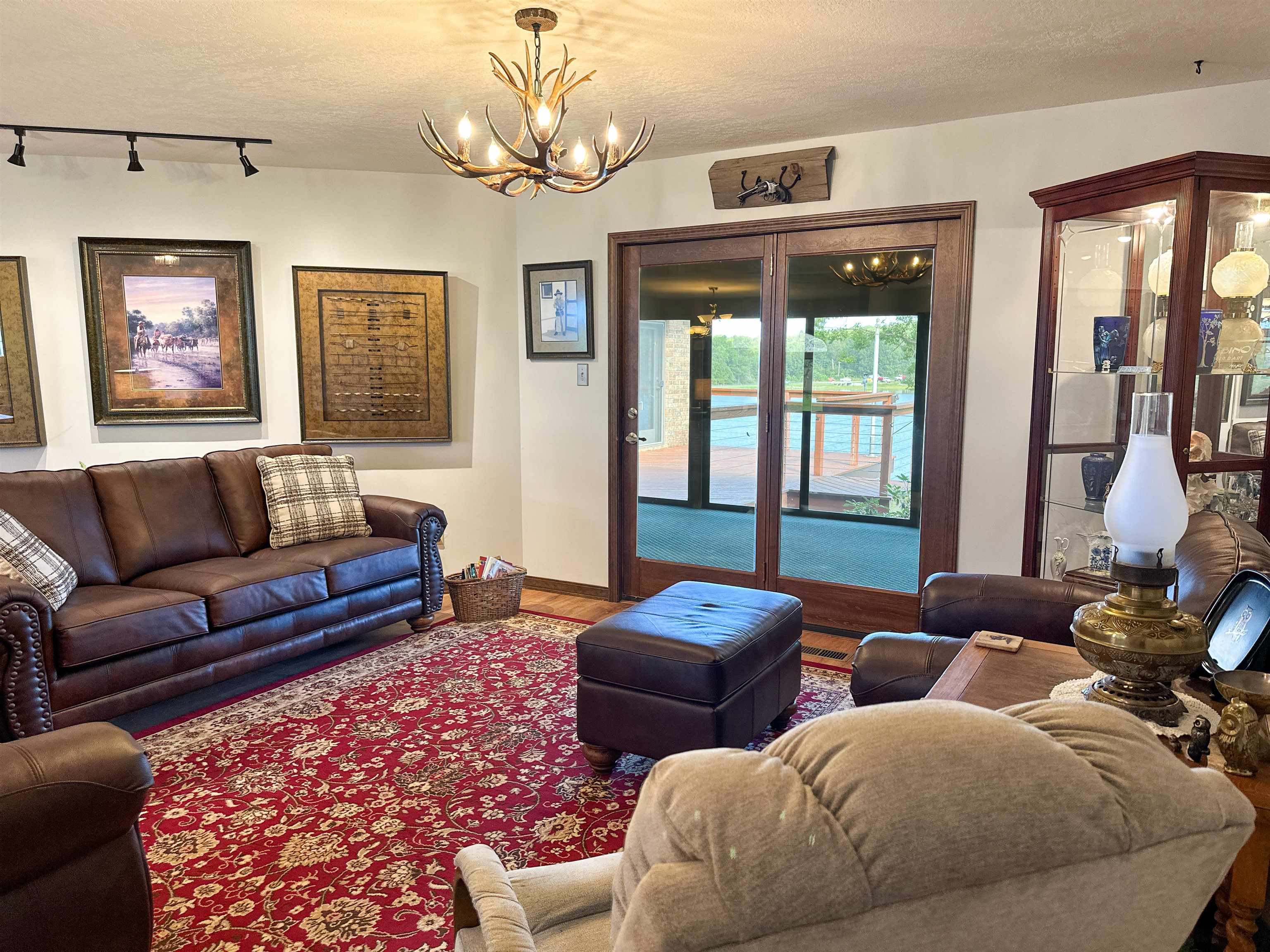 SOUTH SHORE - Residential