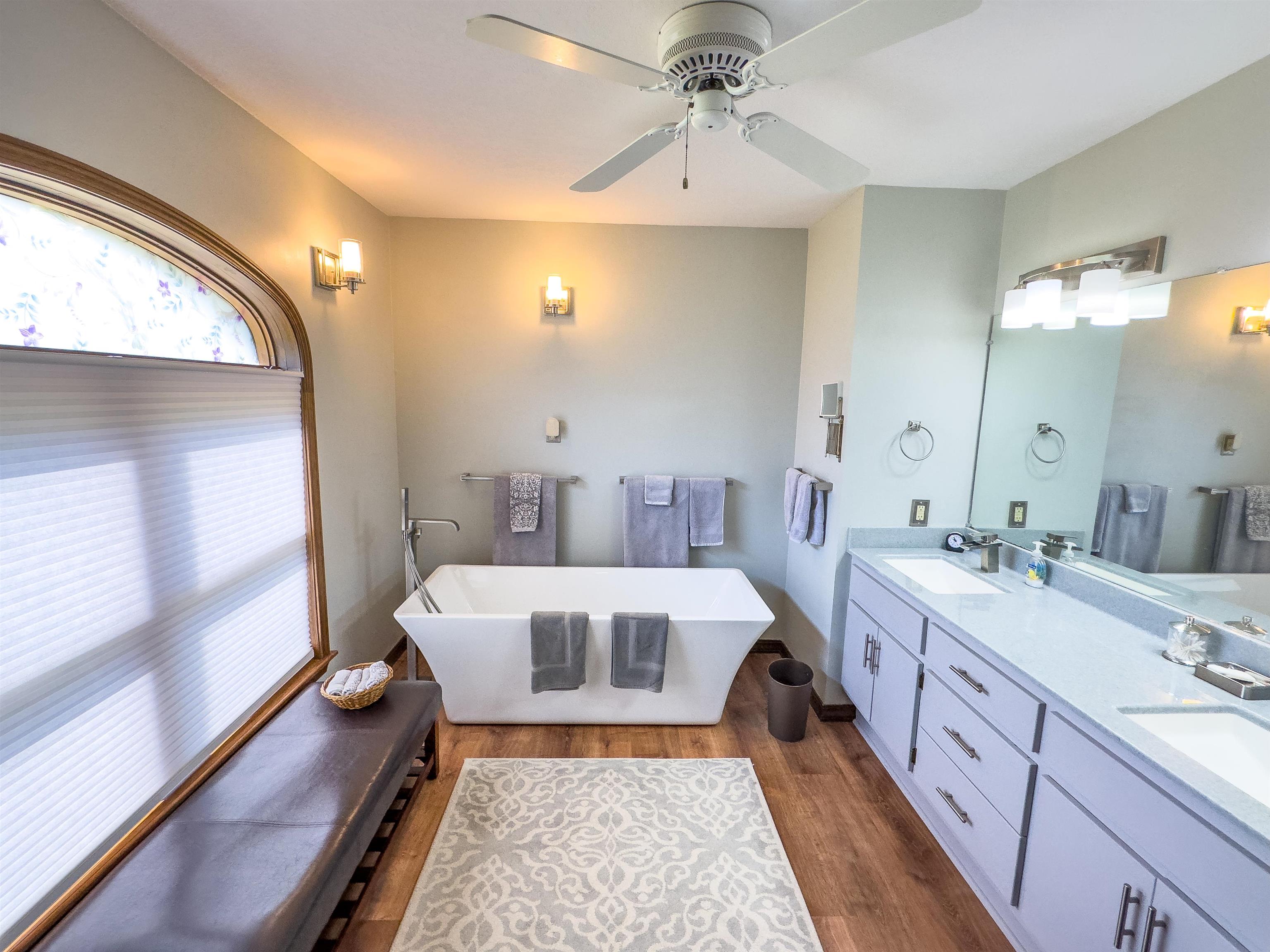 SOUTH SHORE - Residential