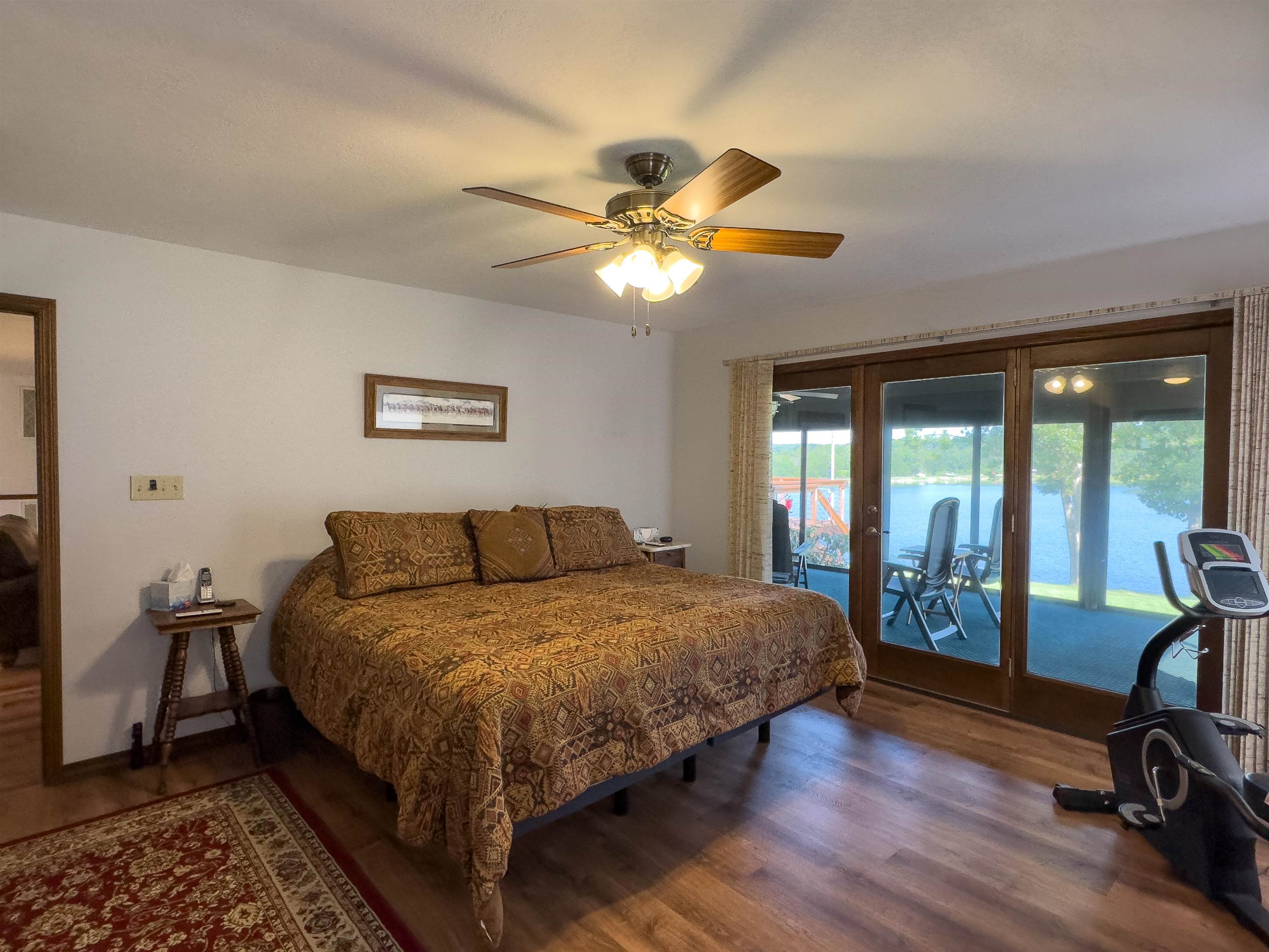 SOUTH SHORE - Residential