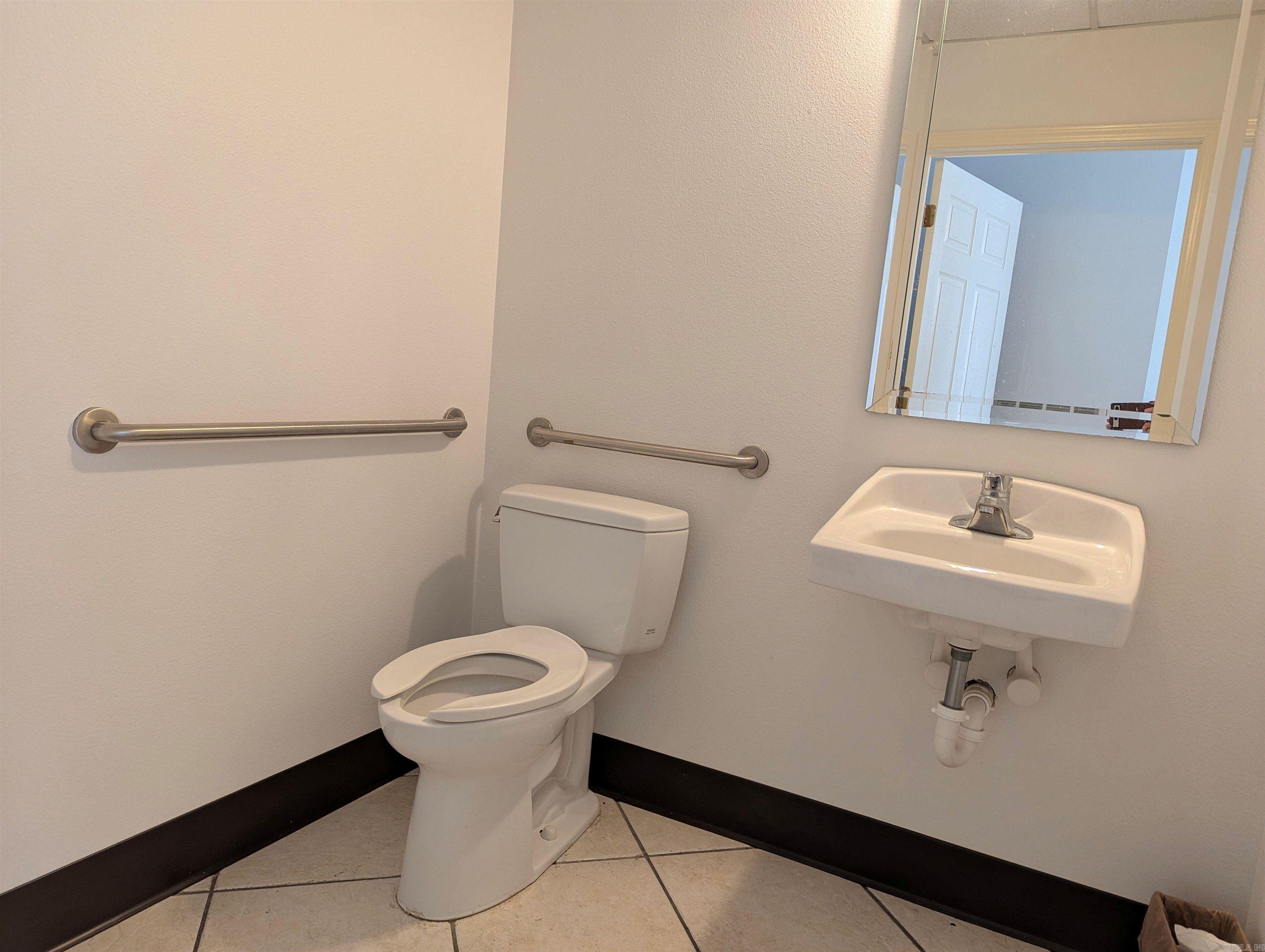 Metes & Bounds - Commercial Lease