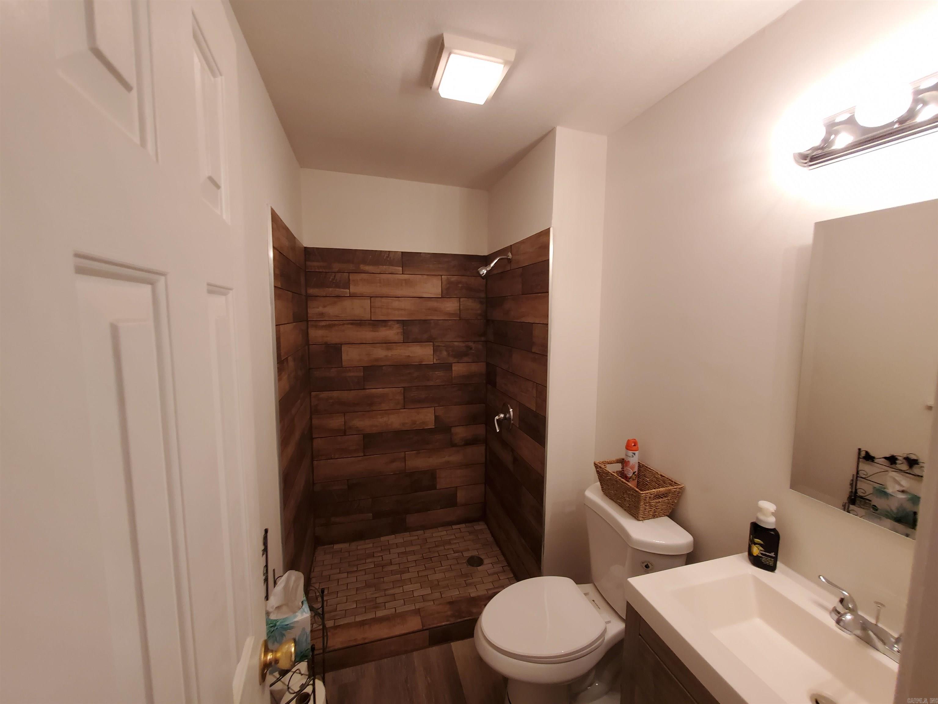 SHADY ACRES MH PARK - Residential