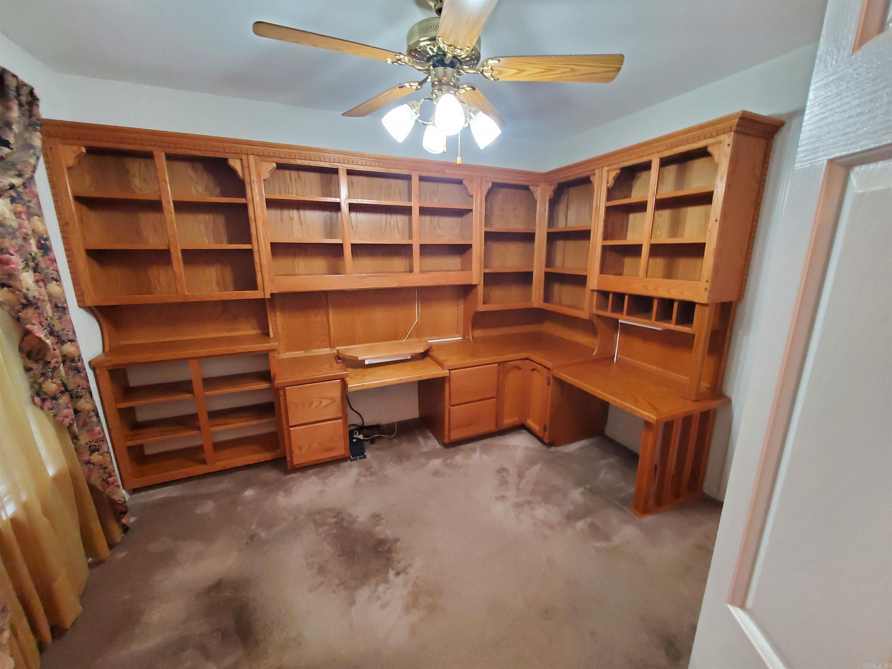 SHADY ACRES MH PARK - Residential