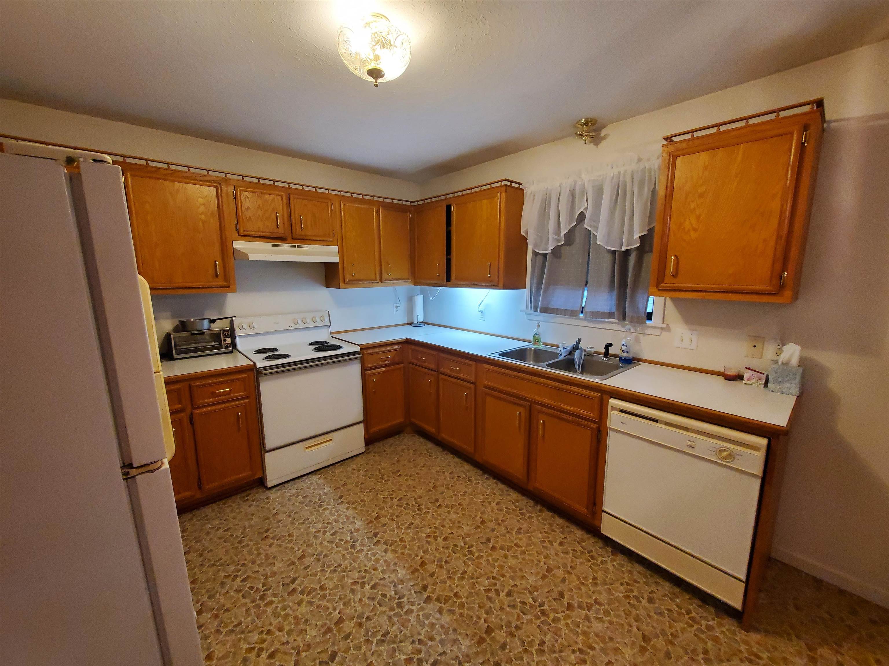 SHADY ACRES MH PARK - Residential