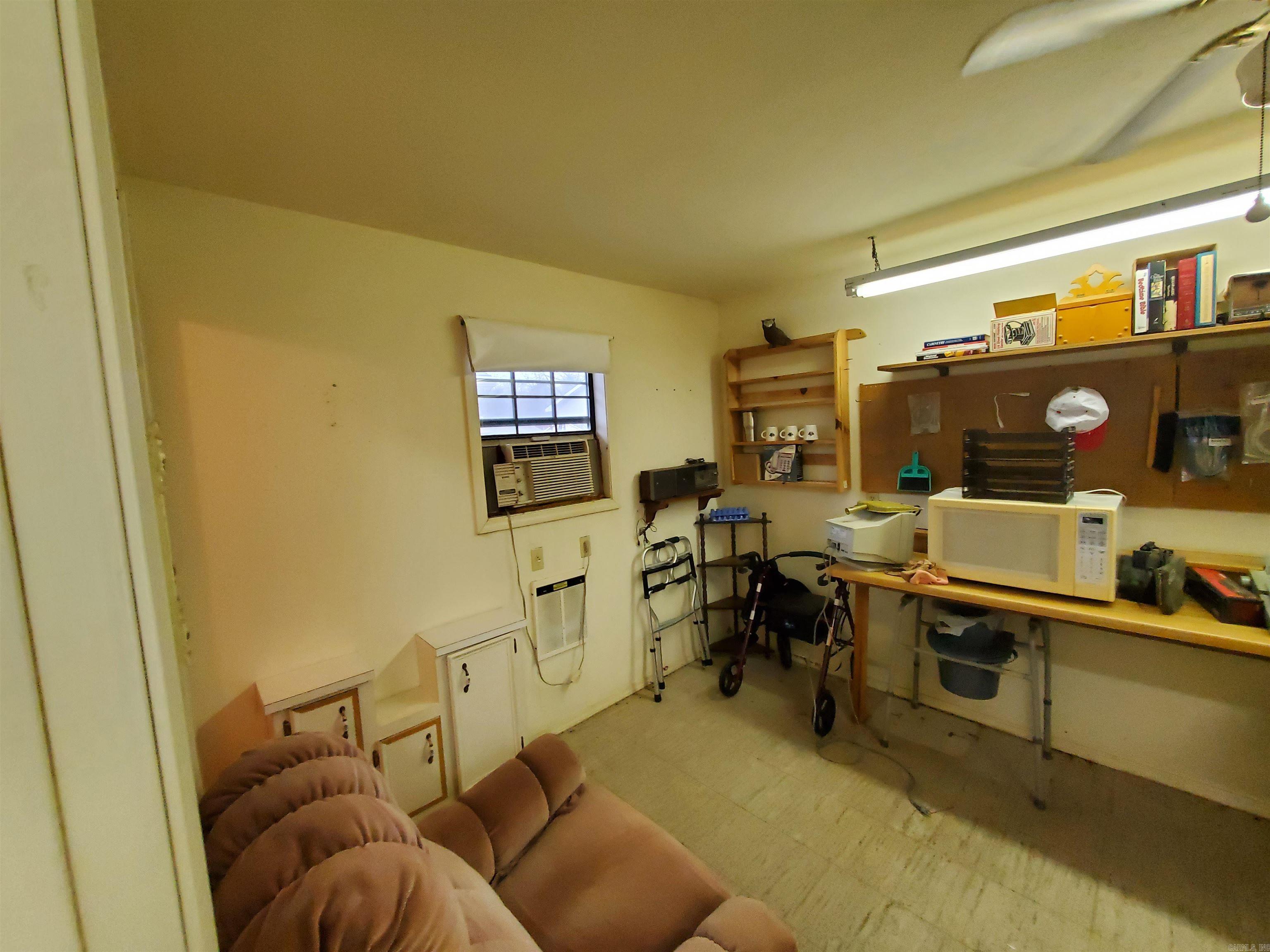 SHADY ACRES MH PARK - Residential