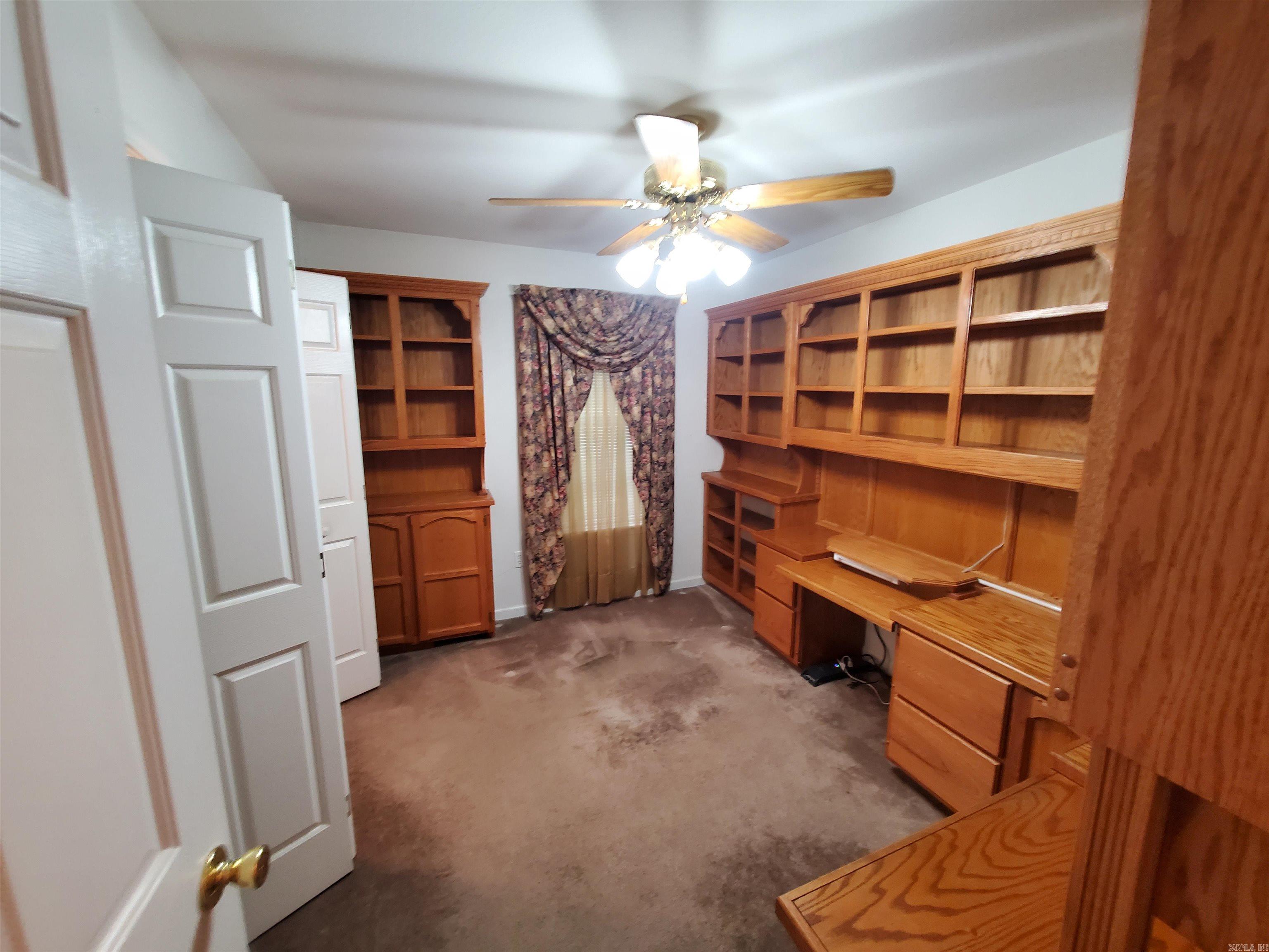 SHADY ACRES MH PARK - Residential