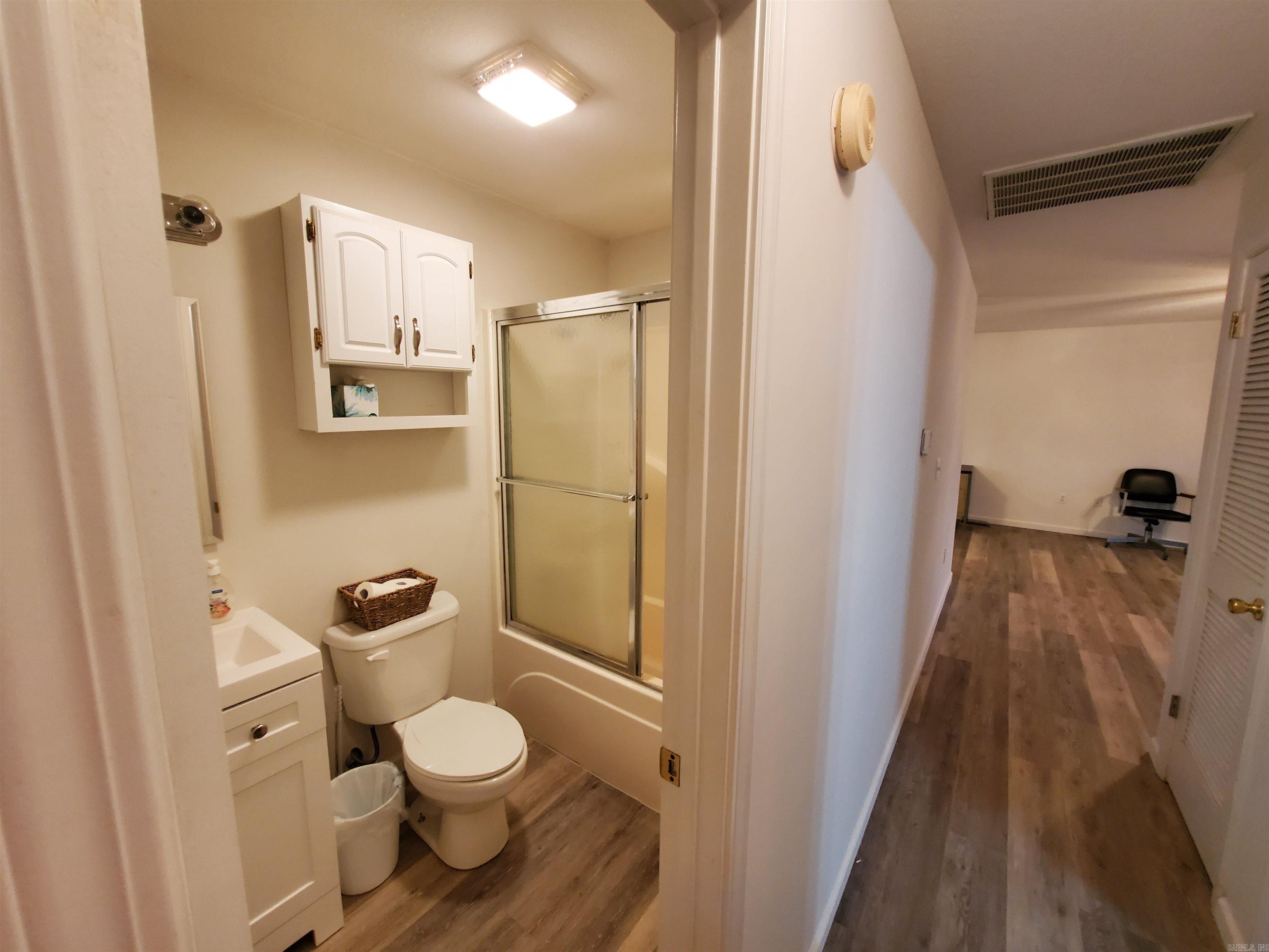 SHADY ACRES MH PARK - Residential