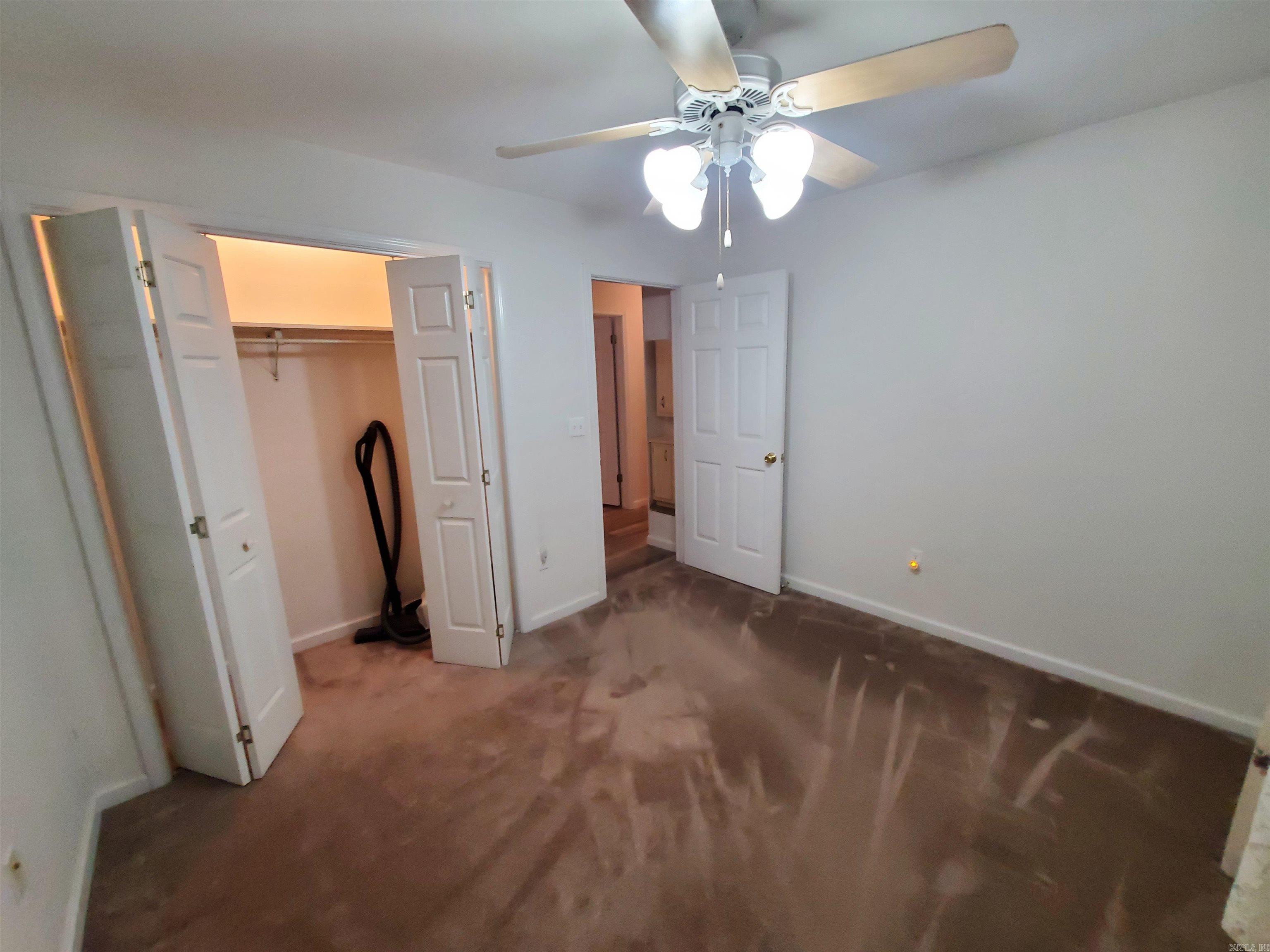 SHADY ACRES MH PARK - Residential