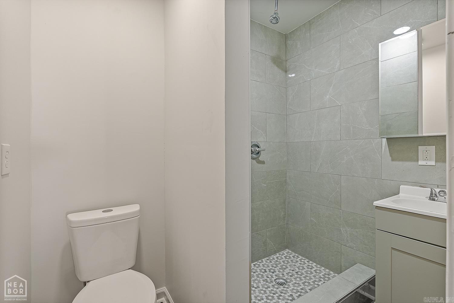 AVALON HEIGHTS - Residential