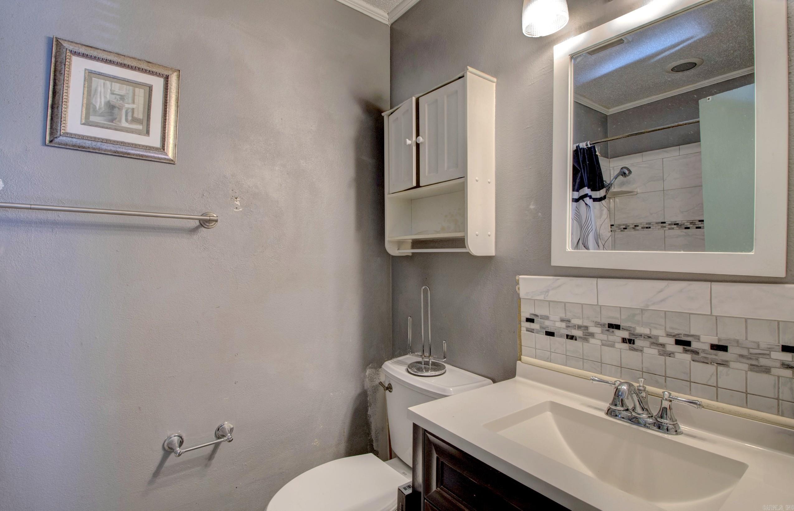 Weldon E Wrights - Residential