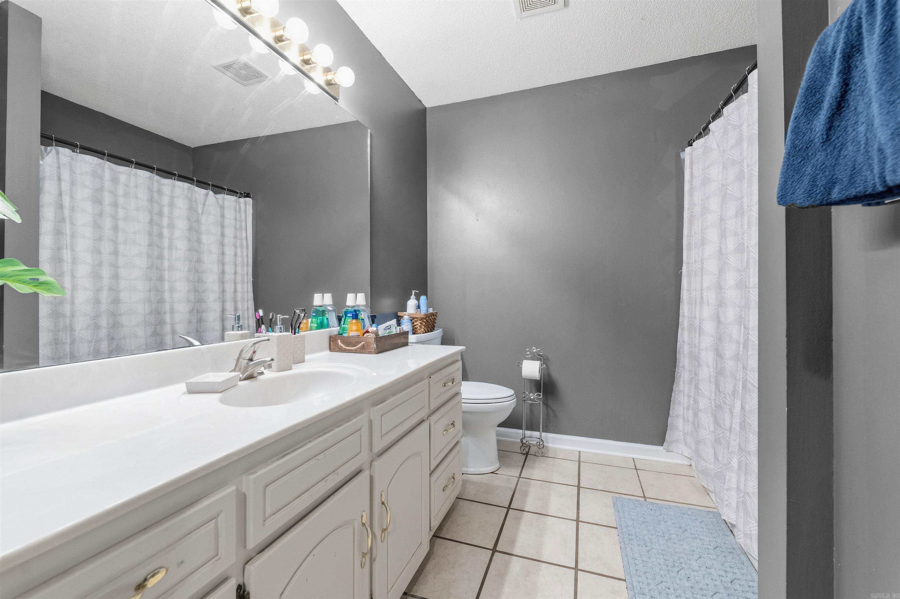 STONEWALL - Residential