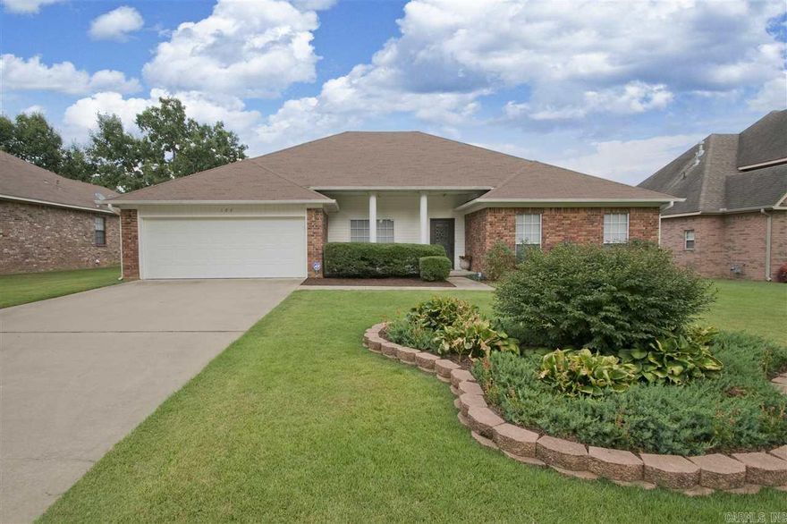 TALK ABOUT A WELL-MAINTAINED VERY SPACIOUS HOME ON A BEAUTIFUL OVER-SIZED LOT W/ZOSIA GRASS & SPRNKLER SYSTM TUCKED ON SECLUDED COVE!EVERY ROOM IS HUGE! ROOF-2010,NEW GARAGE DOOR,GARAGE OPENR-2008,NEW TILE IN BTHS, UPDATES IN KITCHN-2010 INCLUDNG STOVE,MICROWVE,TRAVERTINE BACKSPLSH,DESIGNER FAUCET,GRANITE SINK,QUARTZ COUNTERTPS & PULL-OUT DRWERS IN CABINTRY.ENJOY YOUR MORNING COFFEE BY WOOD BURNING FP OR IN QUIET SCREENED BACK PORCH AREA..PLENTY OF STORGE INSIDE & OUTSDE W/10X16 STORAGE BUILDNG..A MUST SEE!