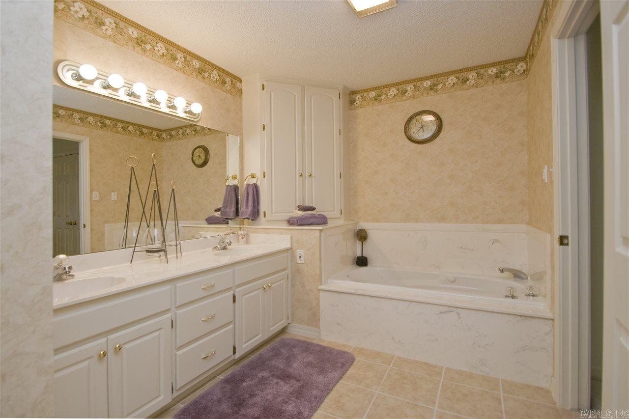 FOXWOOD J - Residential