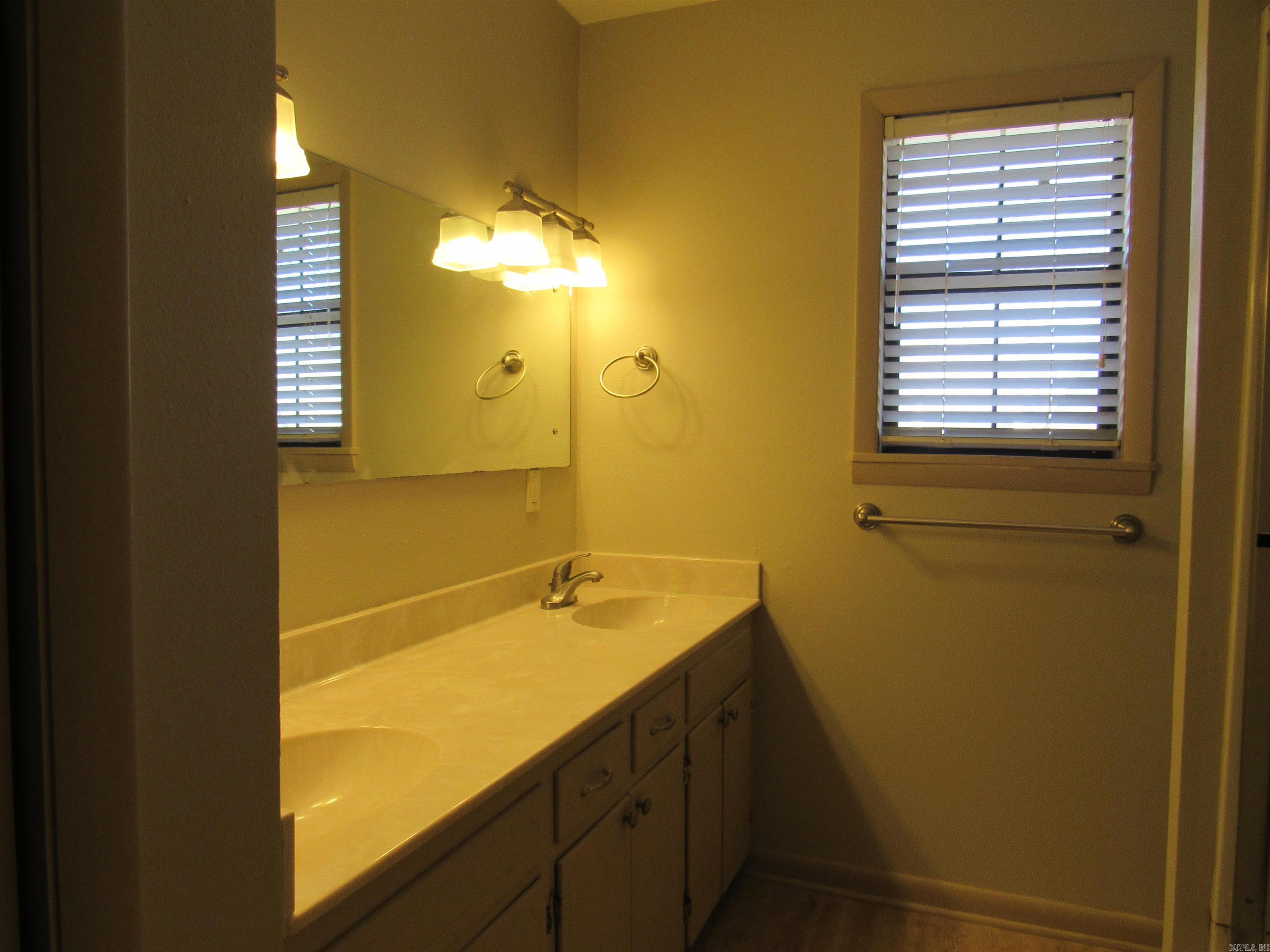 BEEBE OUTLOTS - Residential Lease