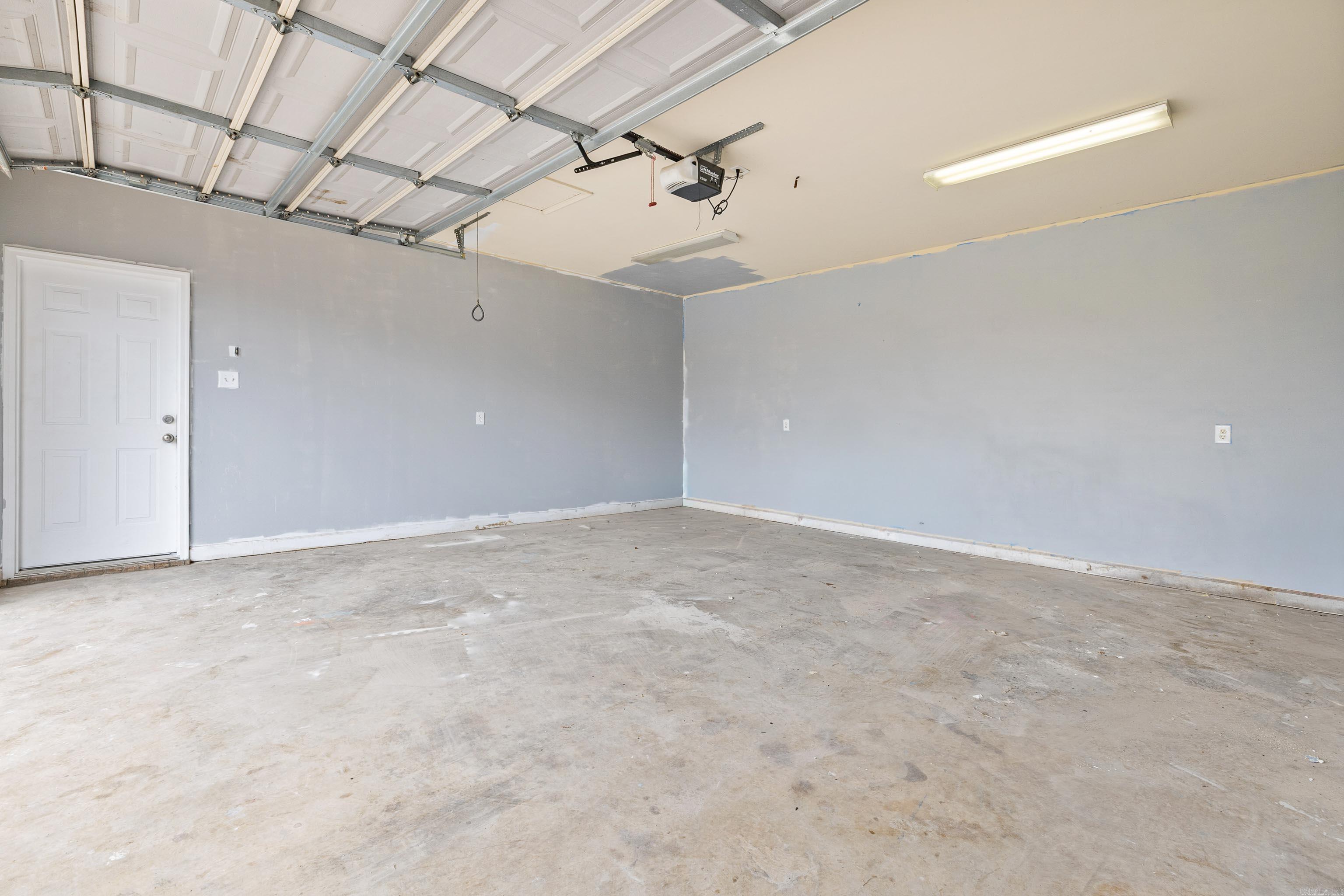 LONESOME OAK ESTATES - Residential