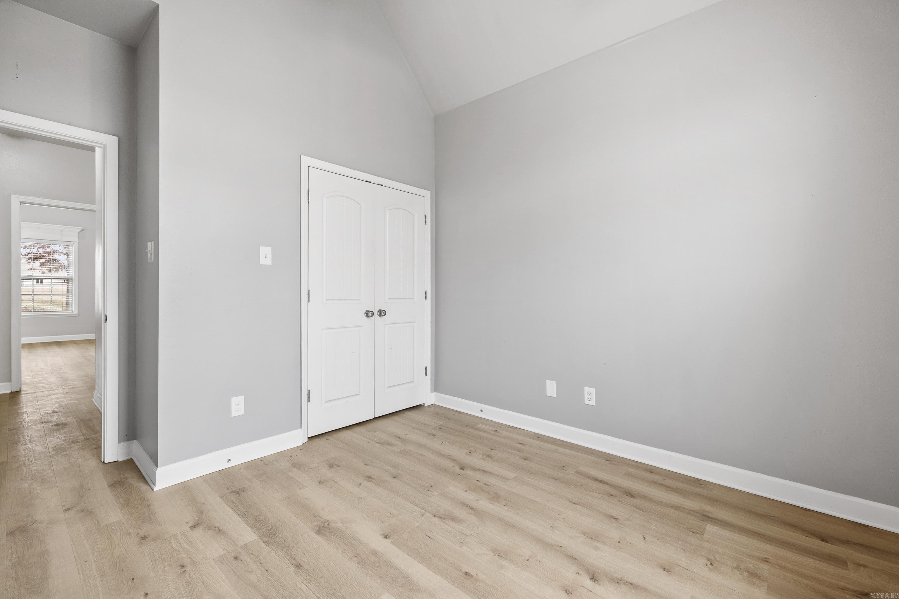 LONESOME OAK ESTATES - Residential