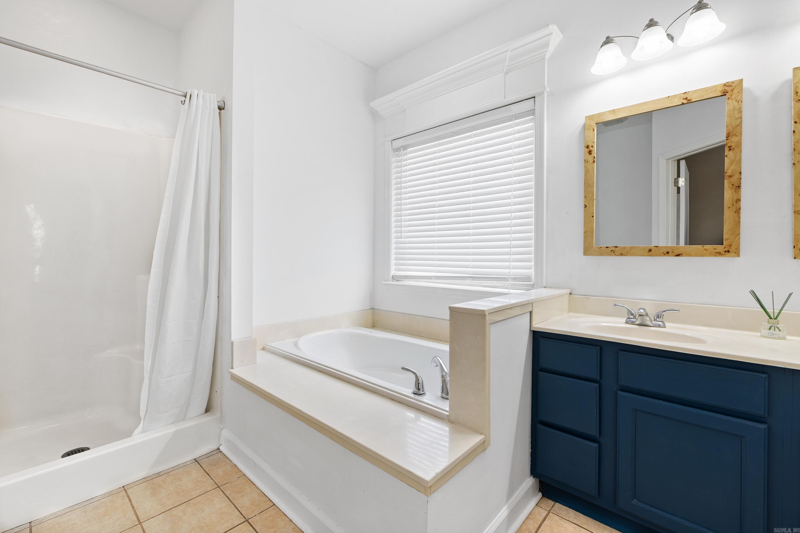 LONESOME OAK ESTATES - Residential