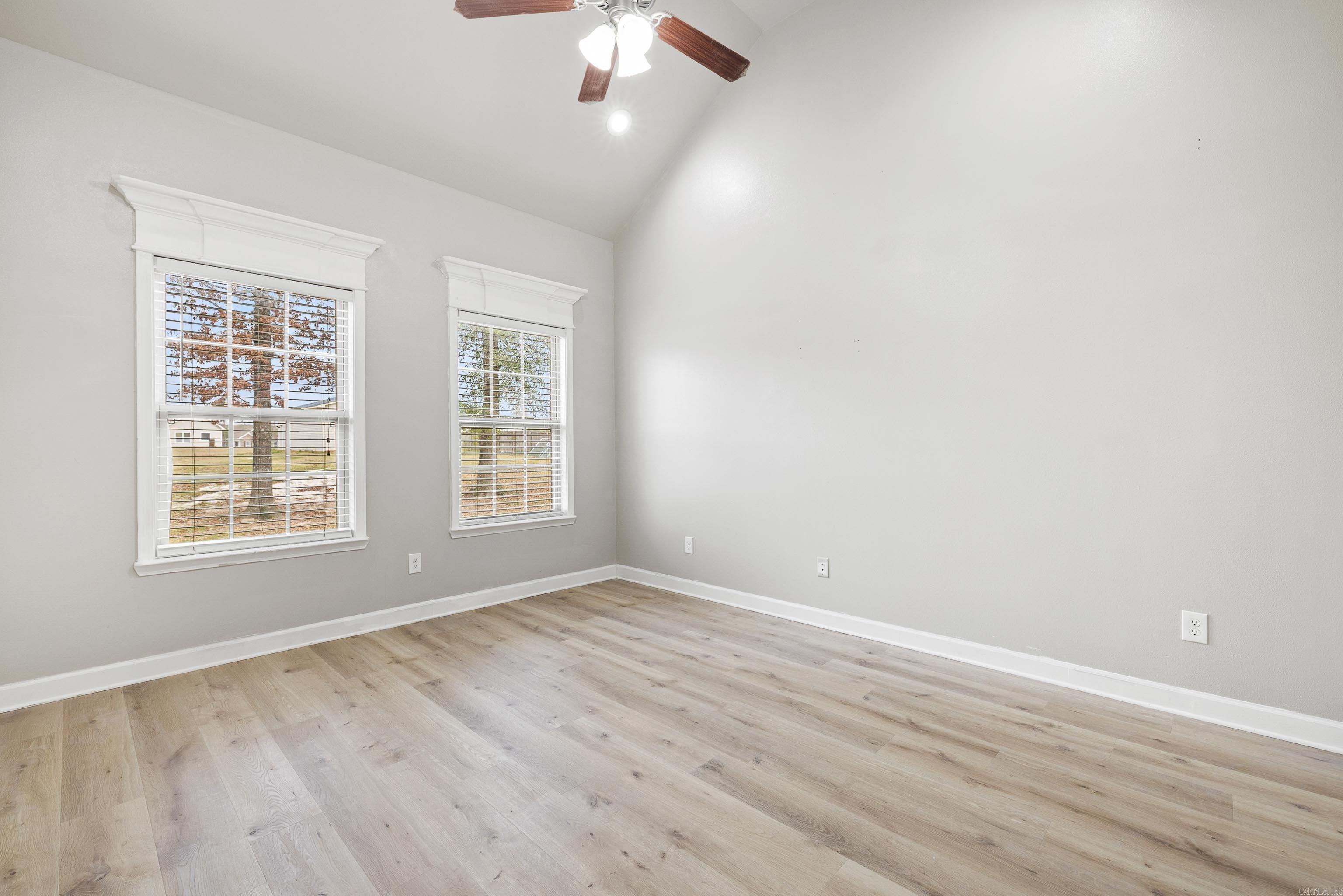 LONESOME OAK ESTATES - Residential