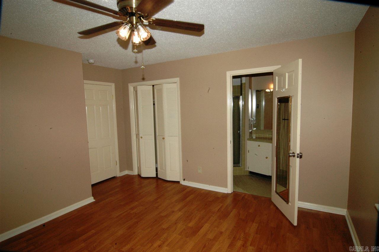 Leawood Manor - Residential Lease