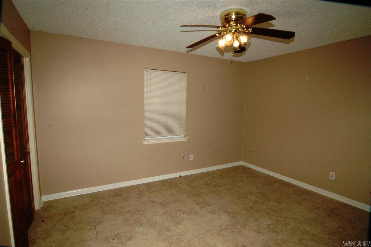 Leawood Manor - Residential Lease