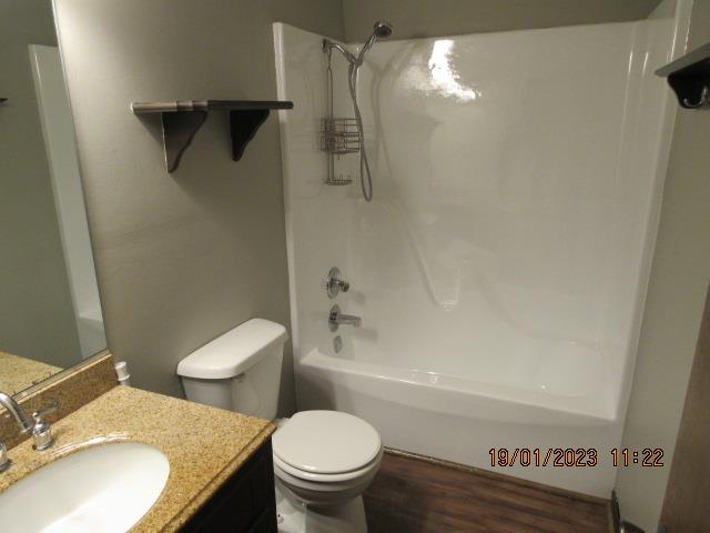 Tucker Creek - Residential Lease