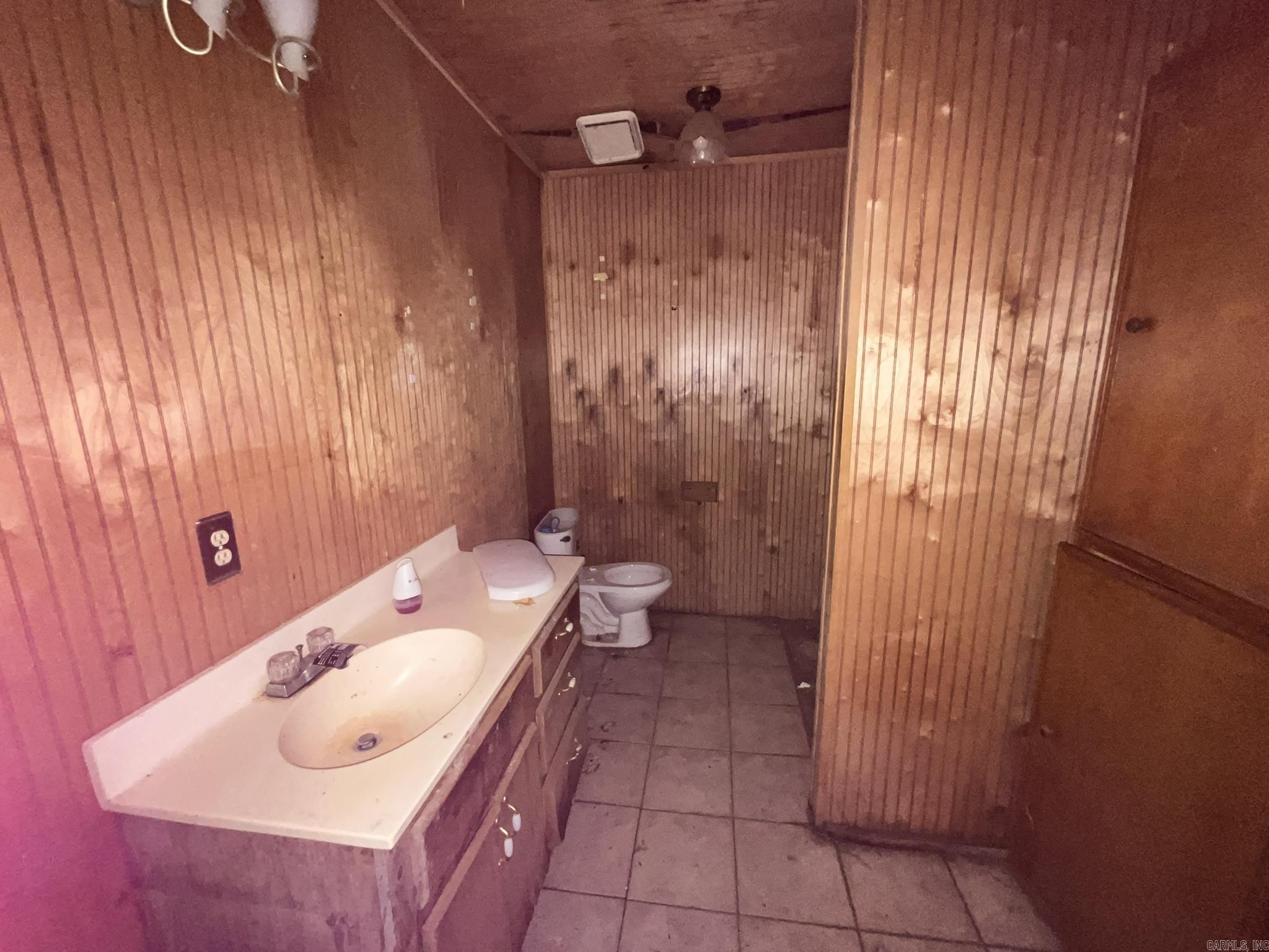 TEXARKANA LOAN & TRUST - Residential