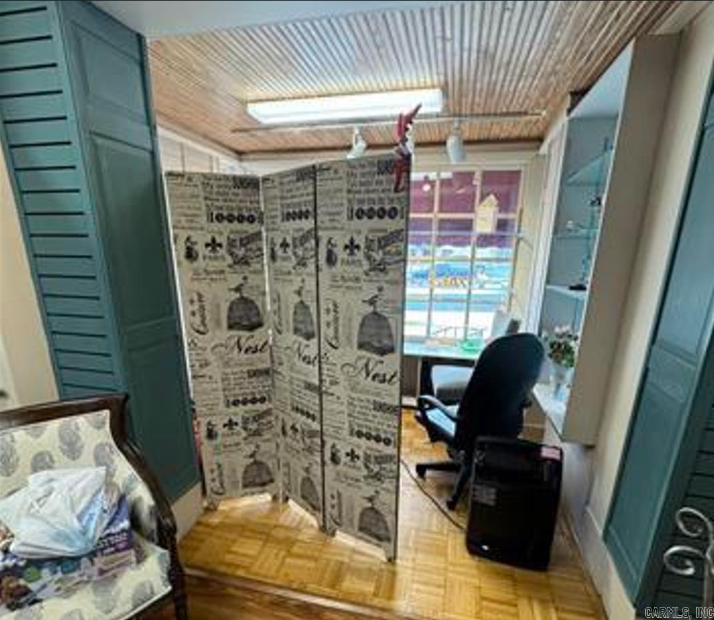 Park Hill - Commercial Sale