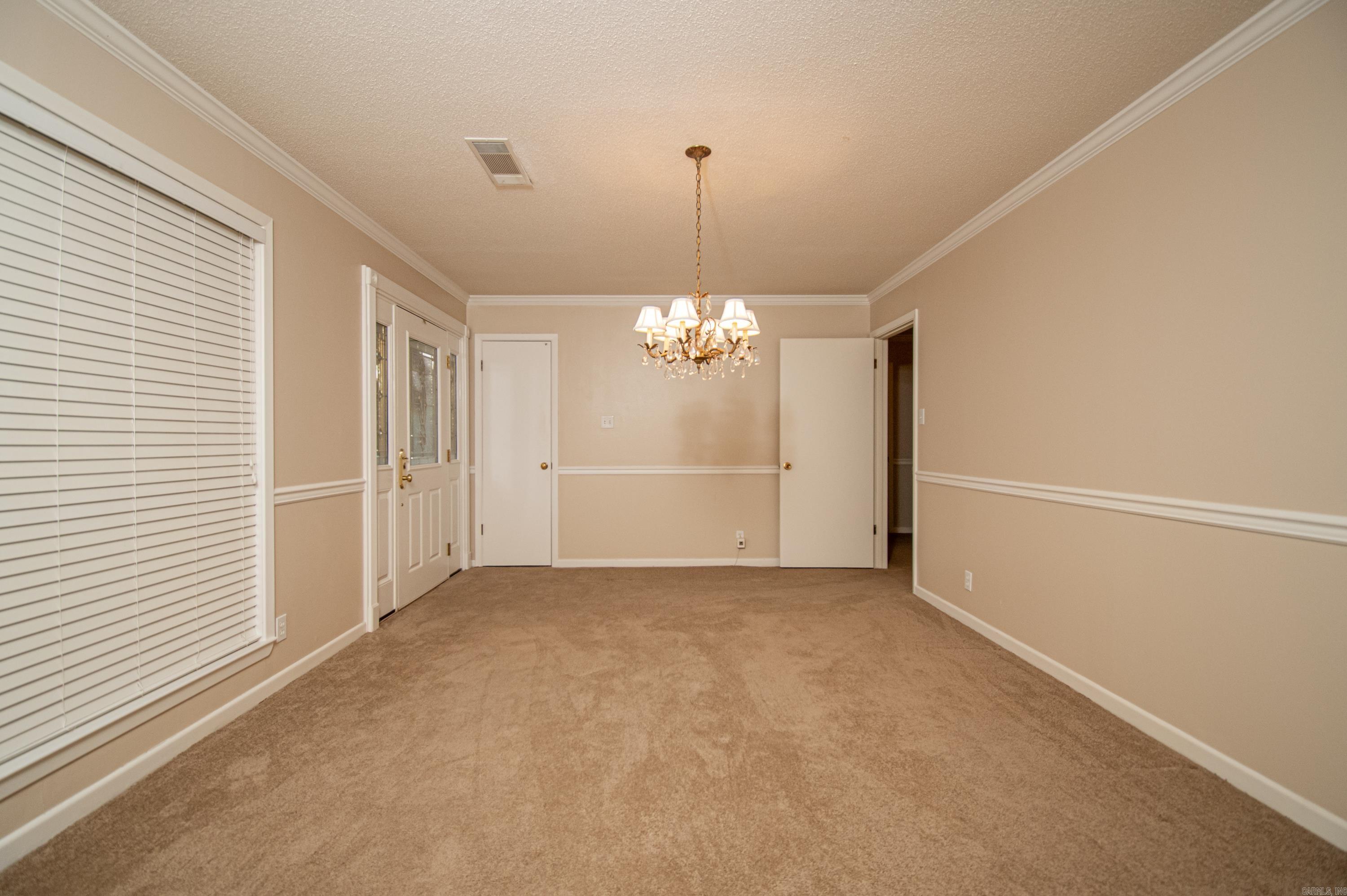 COUNTRY CLUB TERRACE - Residential