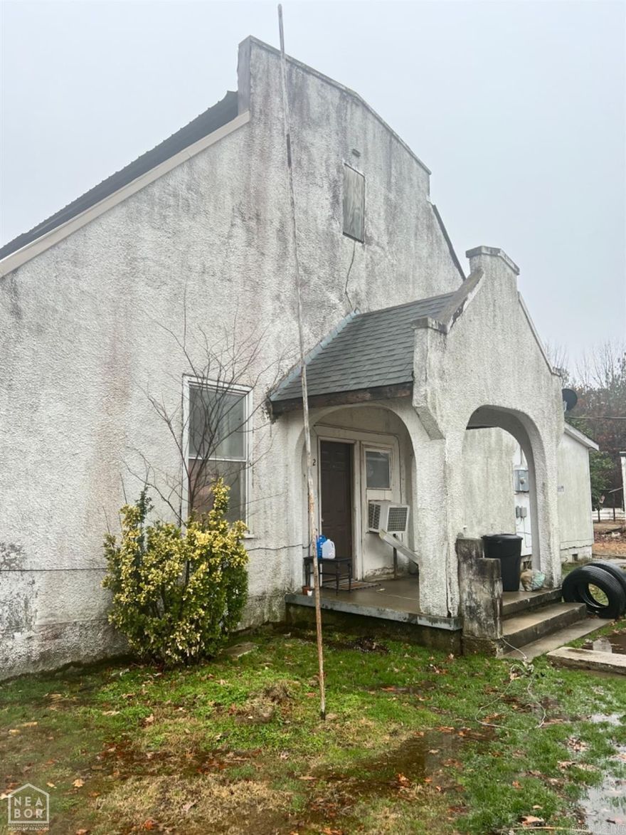 Discover a solid investment with this triplex located in a peaceful country setting. It generates $1,500 monthly income, boasting a strong profit margin and a complete occupancy record. Each of the three units features 2 bedrooms and 1 bathroom, with tenants covering all utility costs. Sitting on 3.65 acres, there's ample space to expand and add more units, enhancing its income potential. This property promises immediate cash flow from day one of ownership, supported by its excellent rental history. A straightforward, profitable opportunity for those looking to invest in real estate.