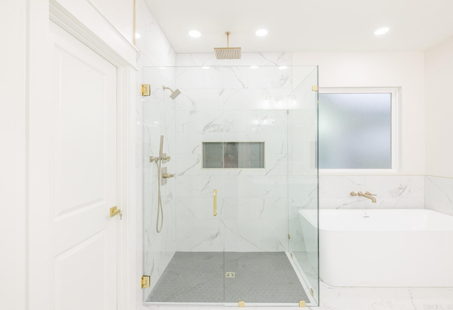 MIDTOWN BRYANT - Residential